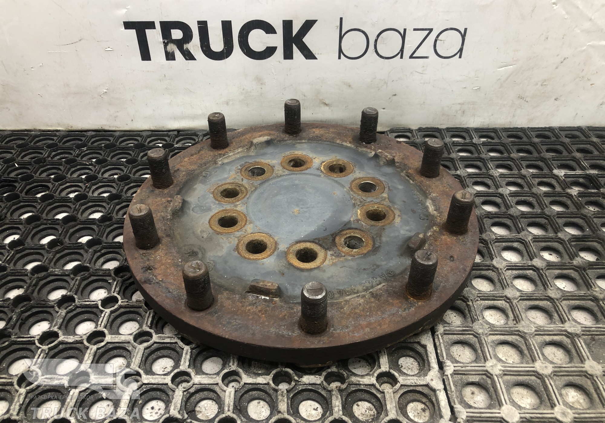 A9433340945 Фланец передней ступицы