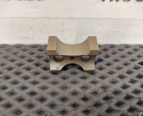 51042020175 Проставка под ось коромысел для Man TGX I (с 2007)