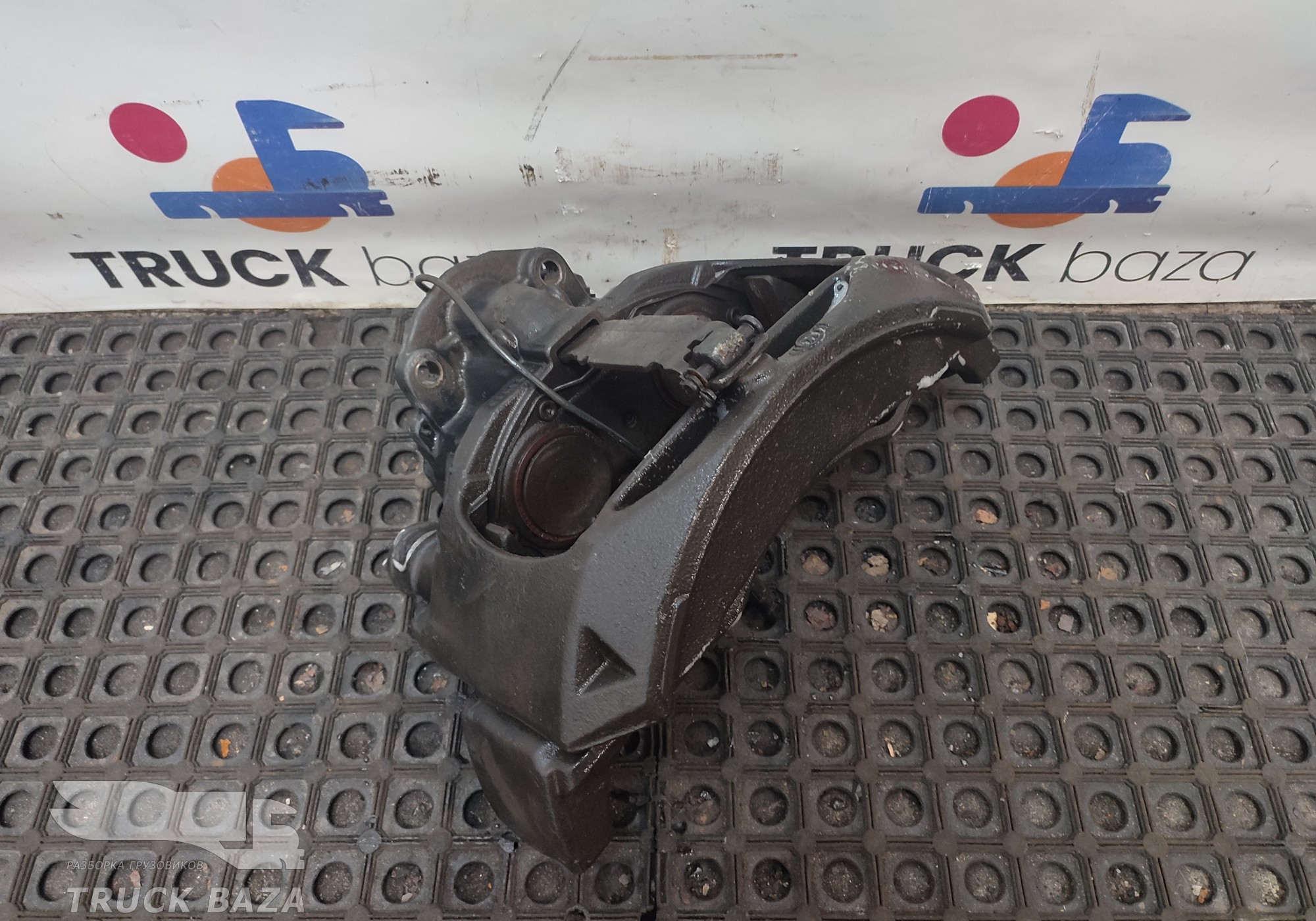 0004202602 Суппорт передний левый/задний правый