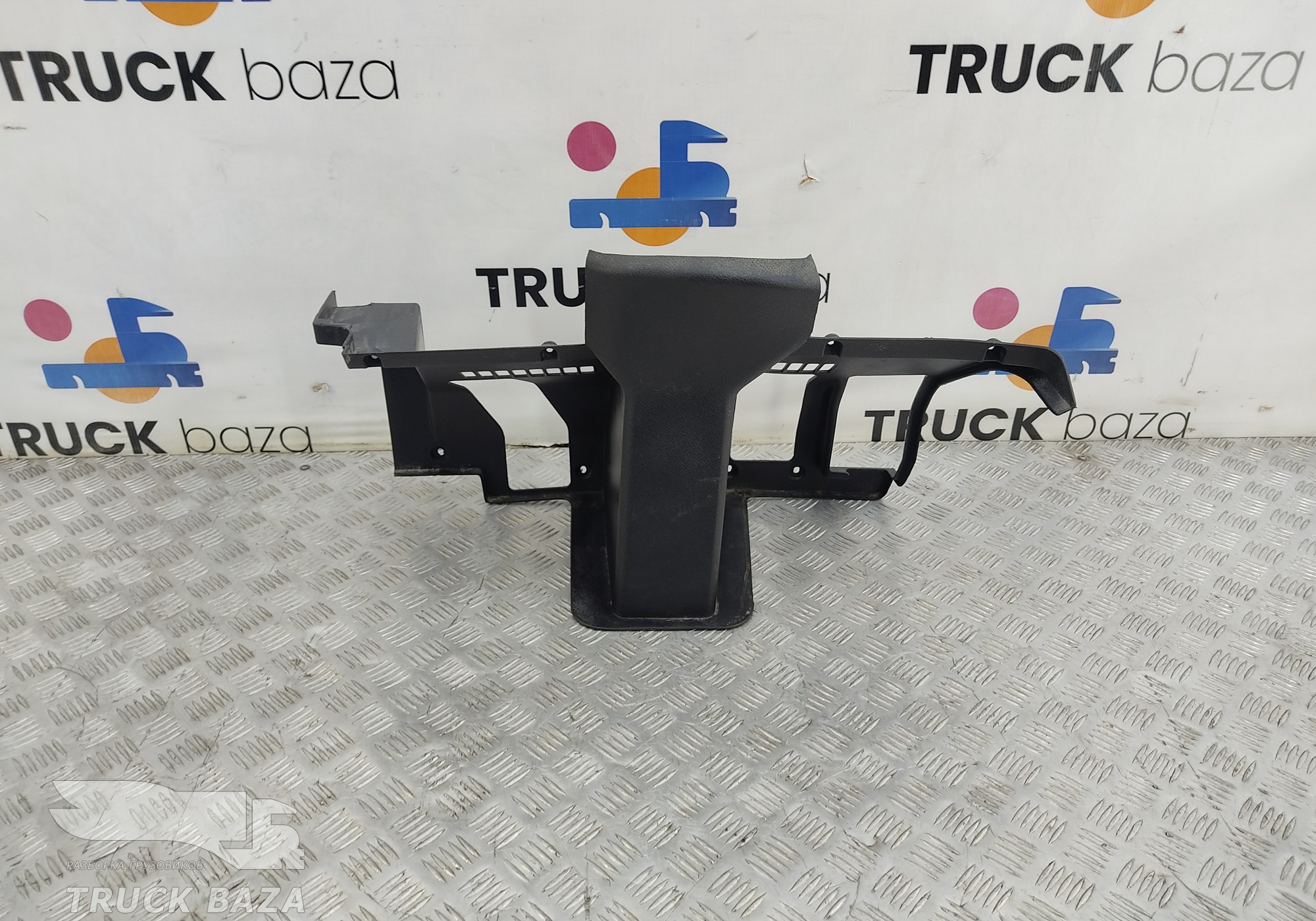 DZ14251160280 Кожух рулевой колонки для Shacman X3000 (с 2014)