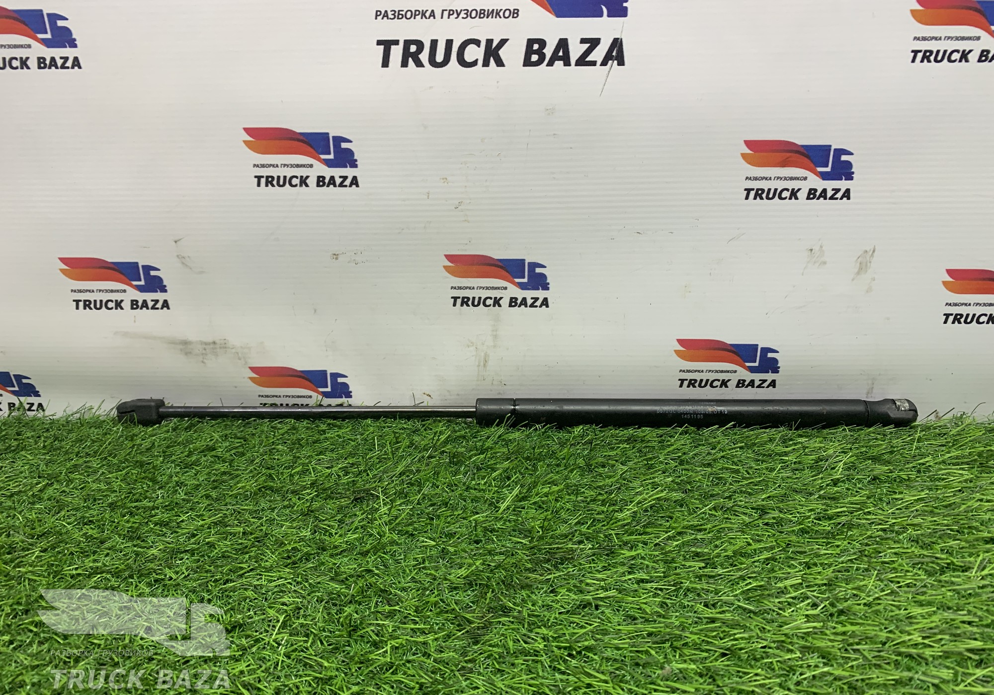 0572QL0400N Амортизатор капота