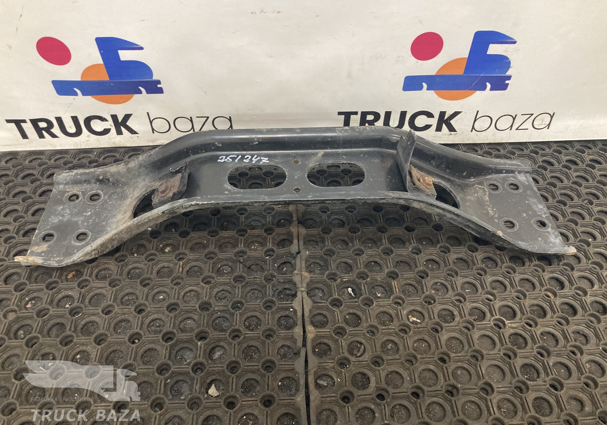 GC465028AD Траверса рамы для Ford F-MAX (с 2018)