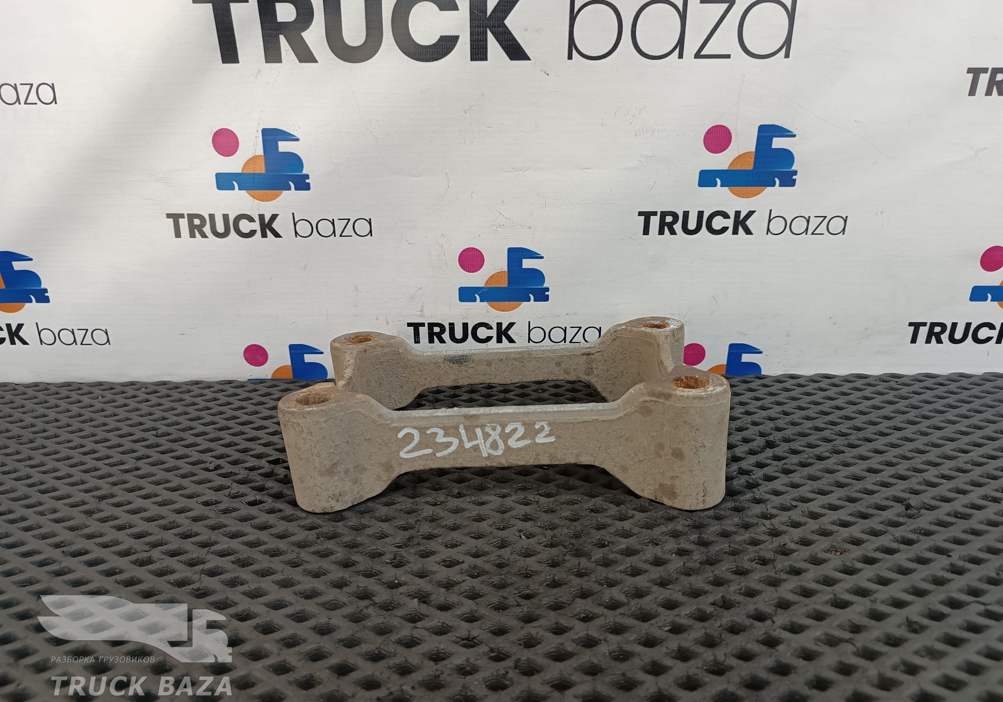81418200216 Кронштейн топливного бака для Man TGA (с 2000 по 2007)