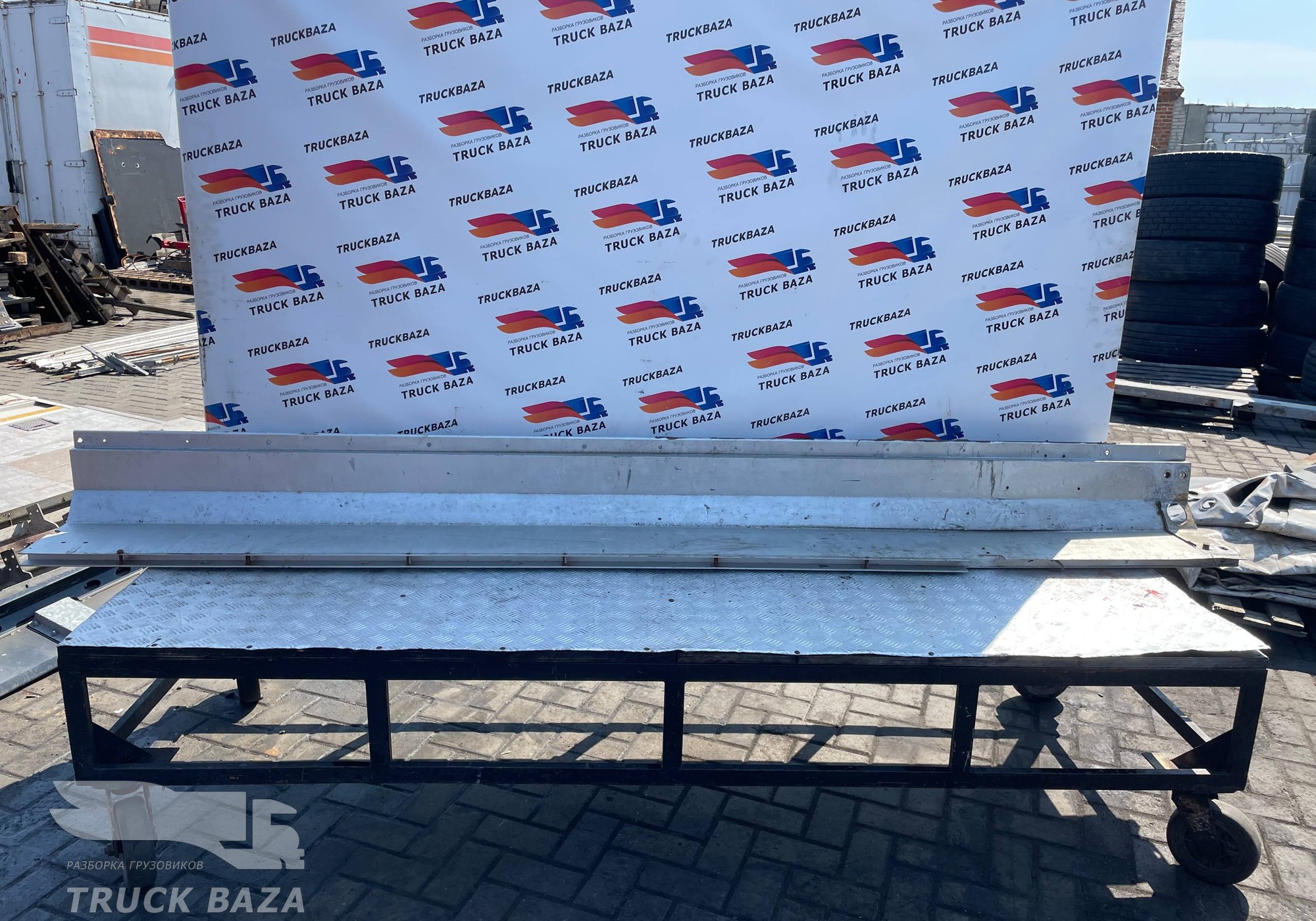 1241927 Стойка передняя для Полуприцепы Schmitz
