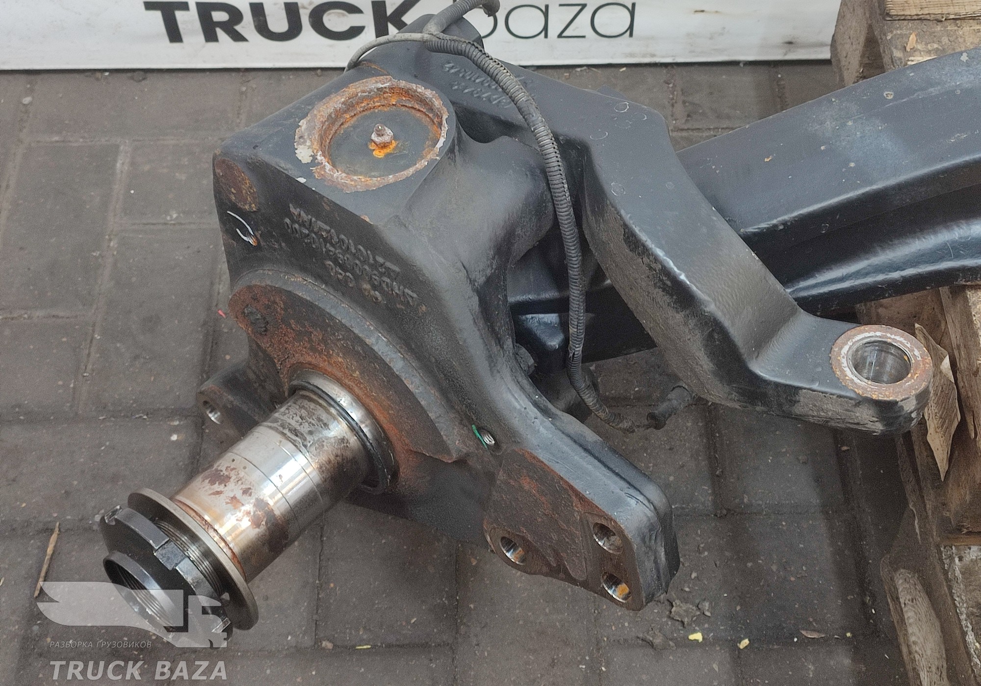 HD90009410200 Кулак поворотный правый