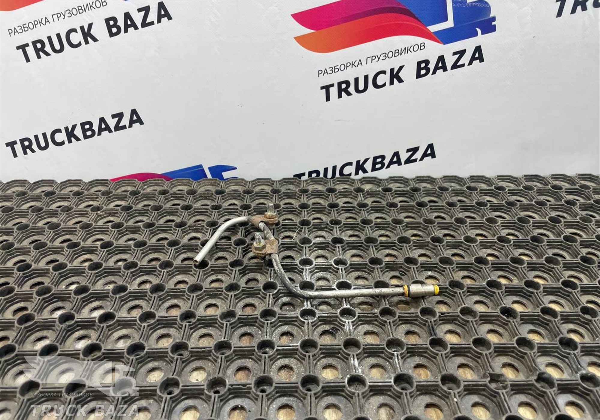 1665766 Трубка воздушная КПП для Daf XF105 (с 2005)