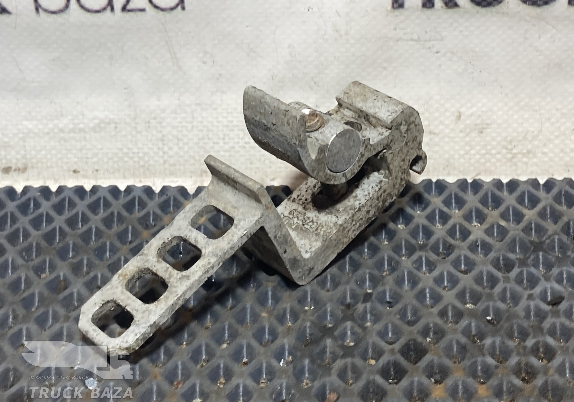 1878229 Кронштейн трубок AdBlue для Scania