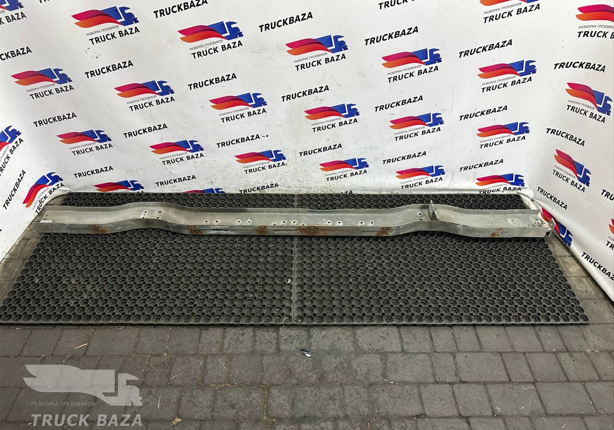 1023906 Поперечная балка рамы для Полуприцепы Schmitz