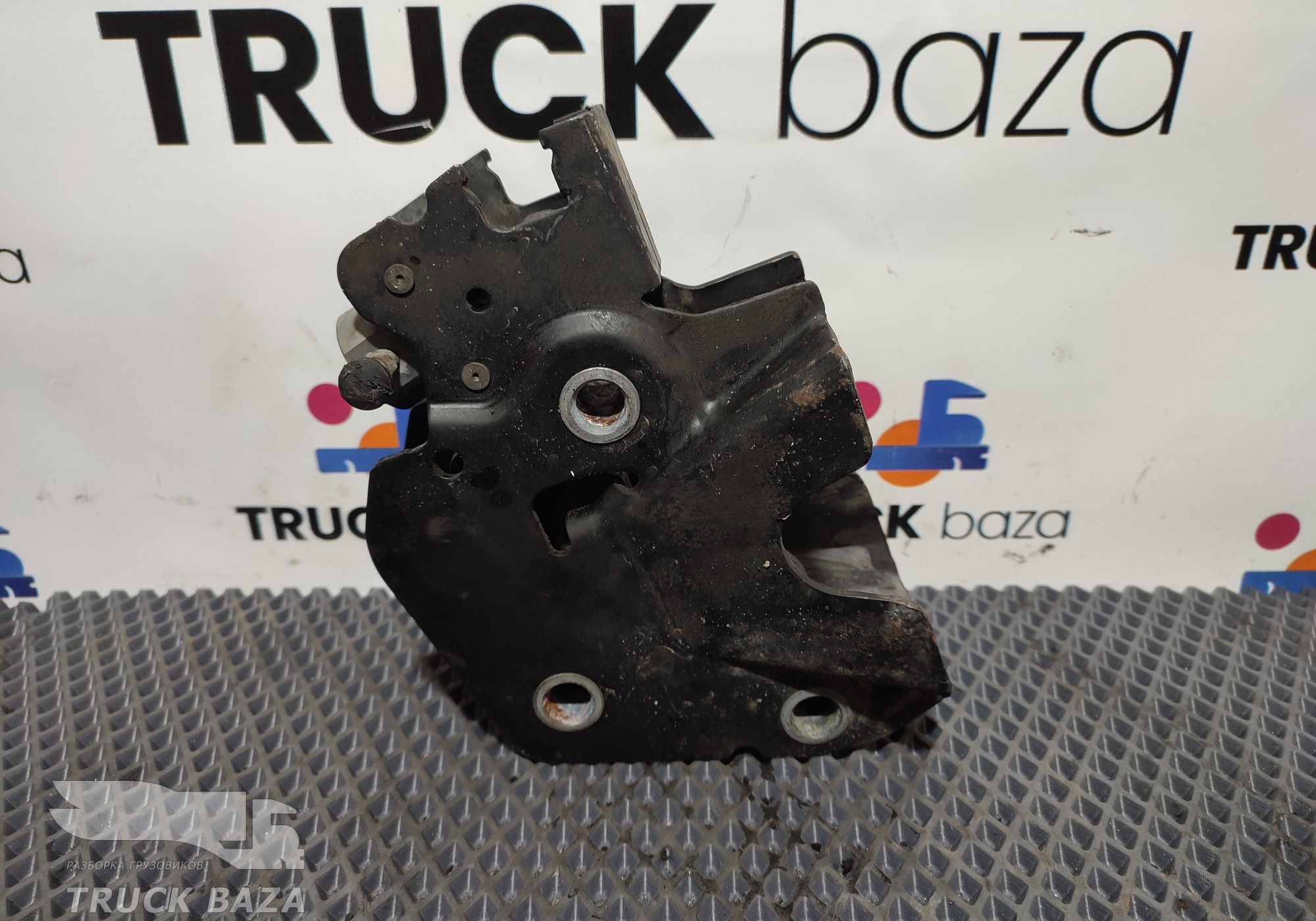 2992581 Замок кабины для Scania 6-series R (с 2016)