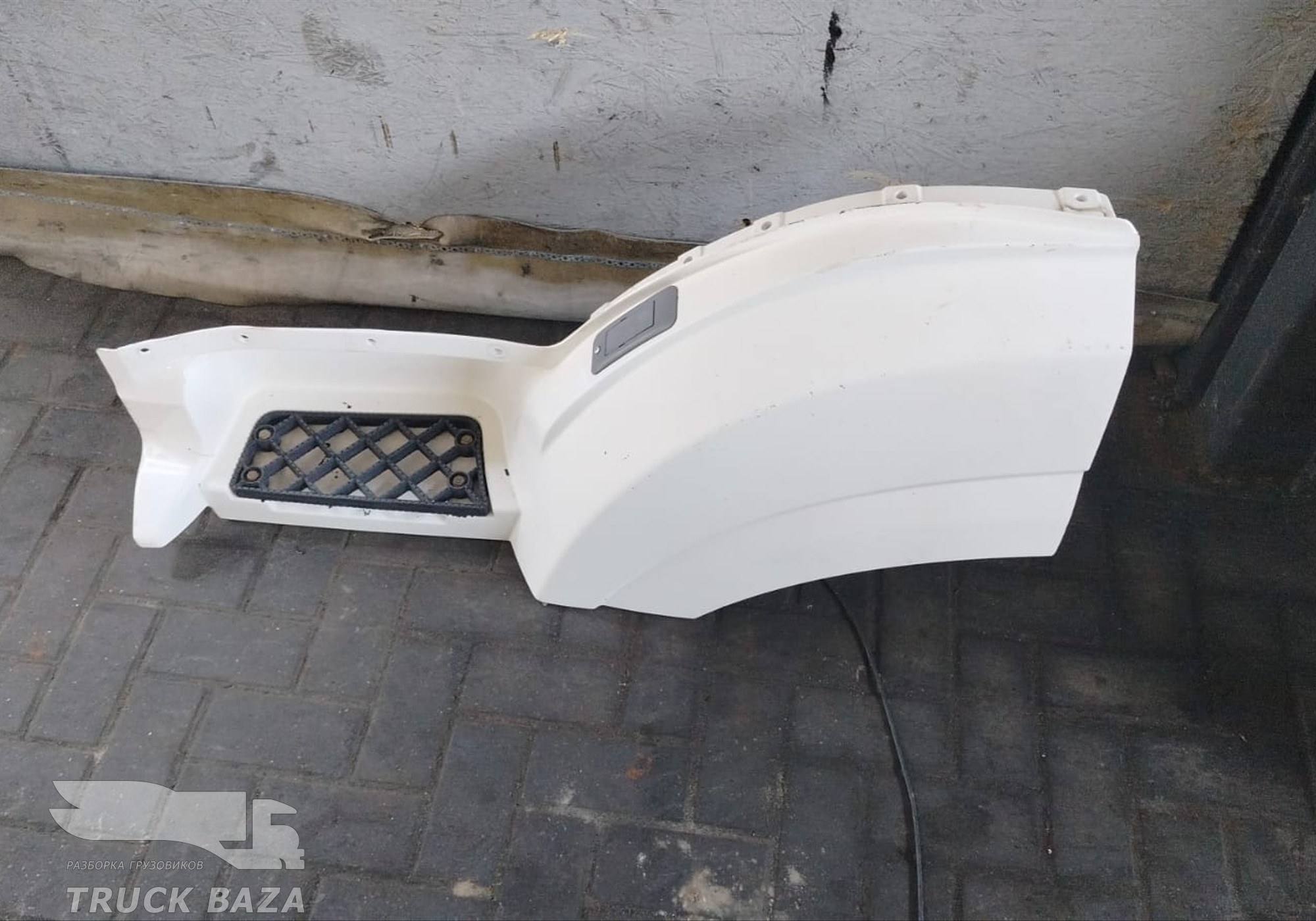 Корпус подножки левый для КАМАЗ 5490 (с 2013)