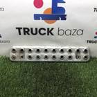 Накладка ступеньки ящика АКБ для Volvo FM FM4 (с 2013)