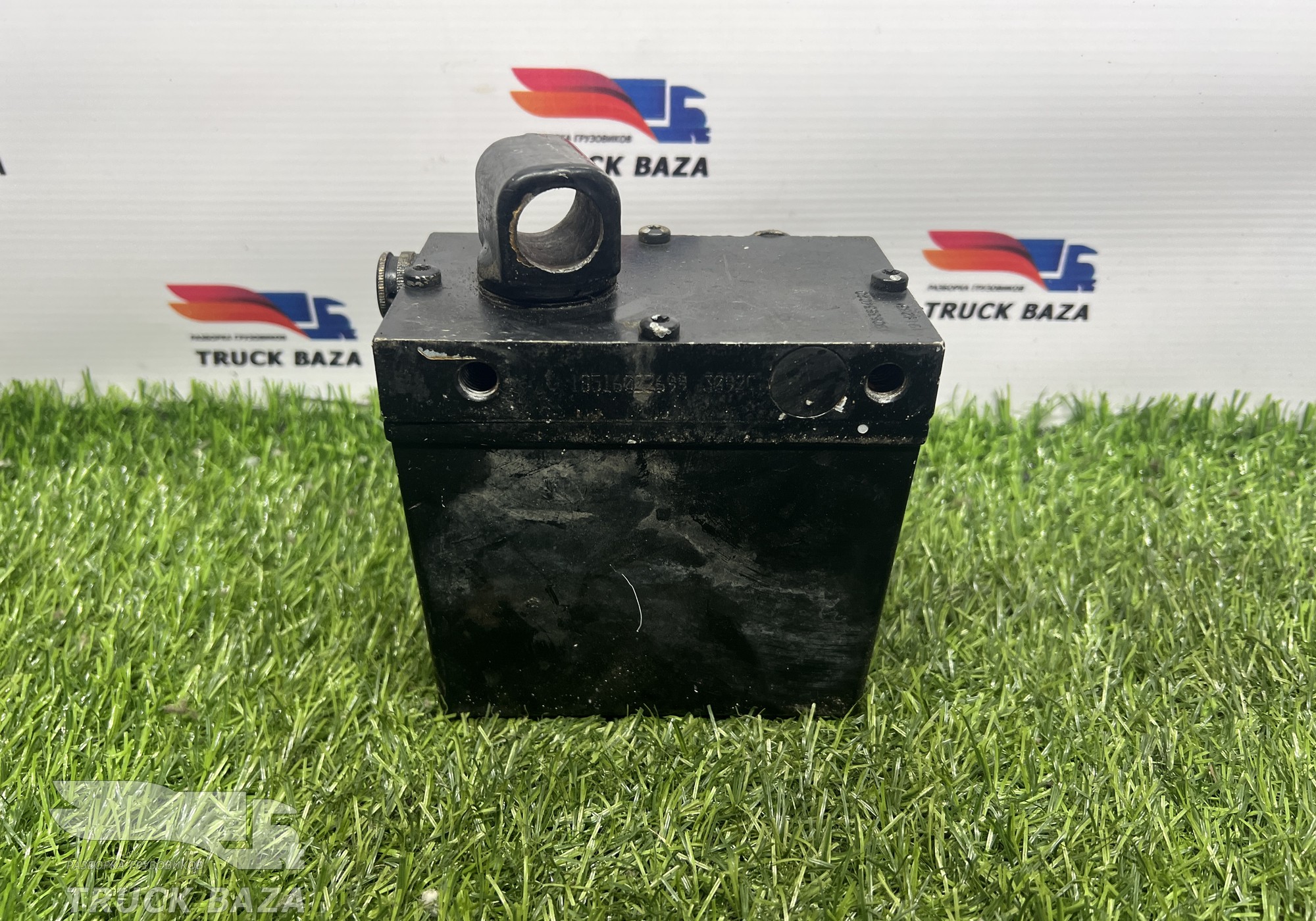 1914283 Насос подъема кабины