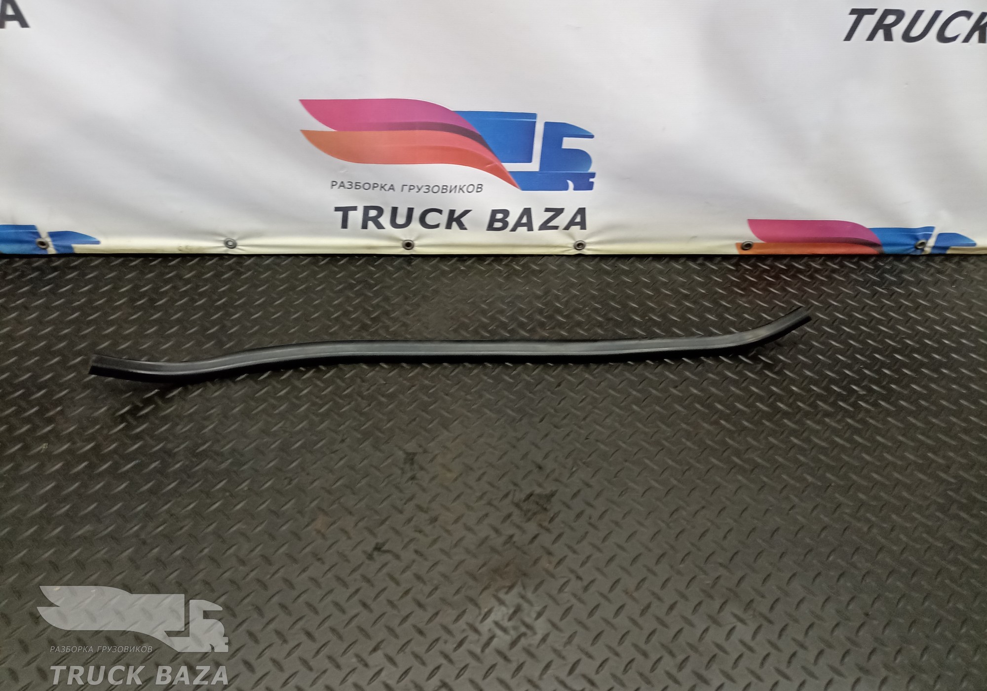 3981865 Уплотнитель двери для Volvo FM II (с 2002)