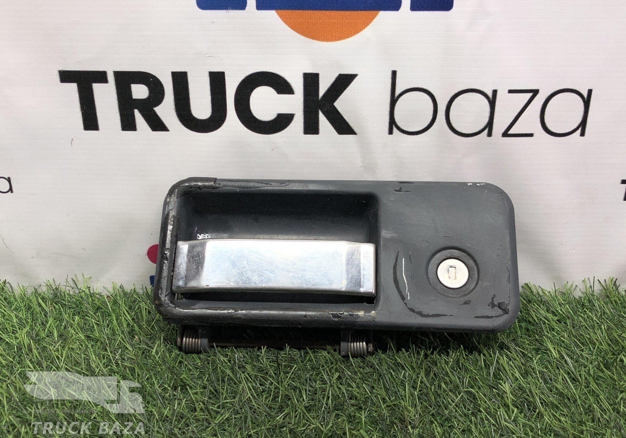 20398466 Ручка двери наружная левая для Volvo FM II (с 2002)