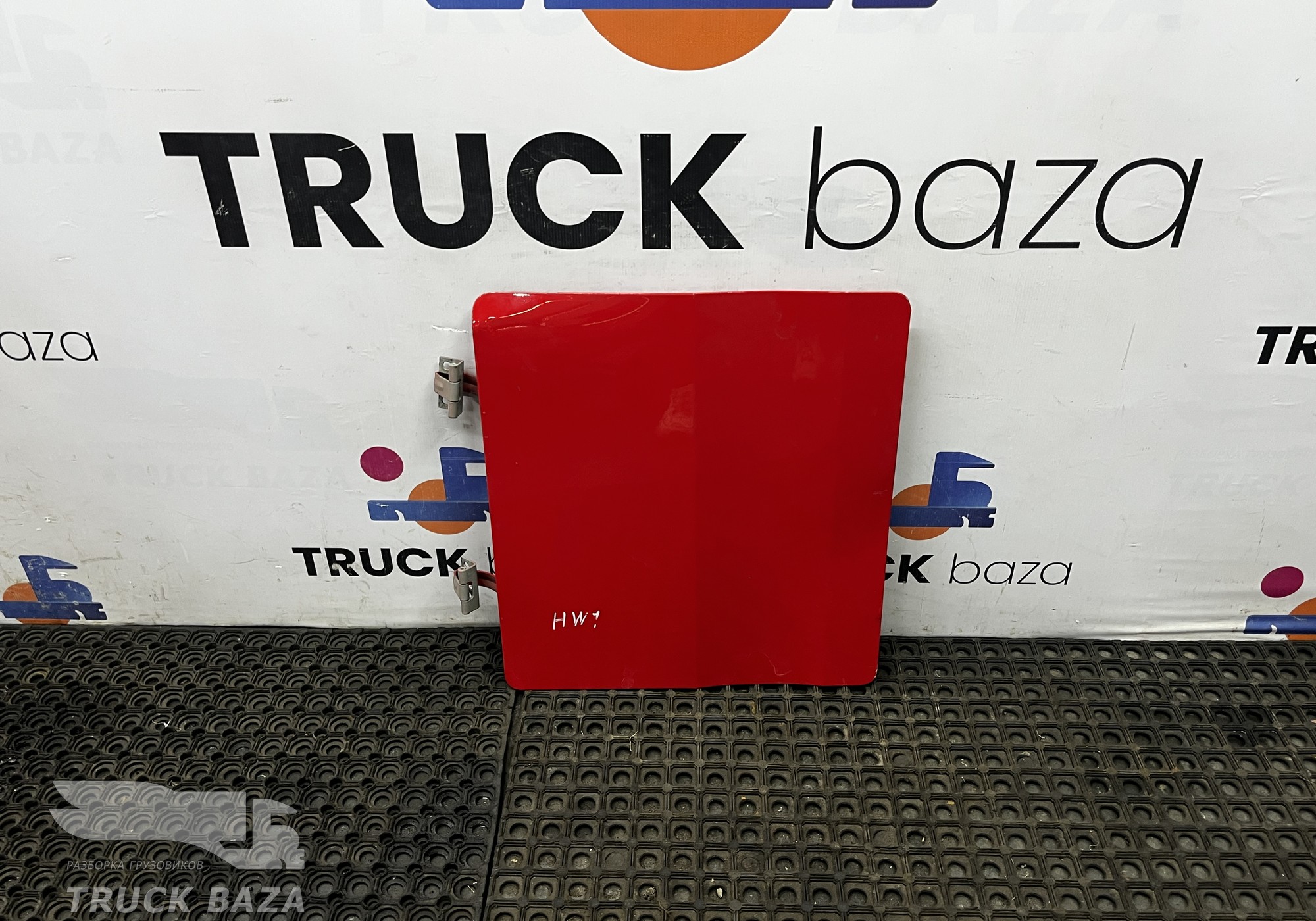 810W669125288 Крышка инструментального ящика левая для Sinotruk Howo T5G