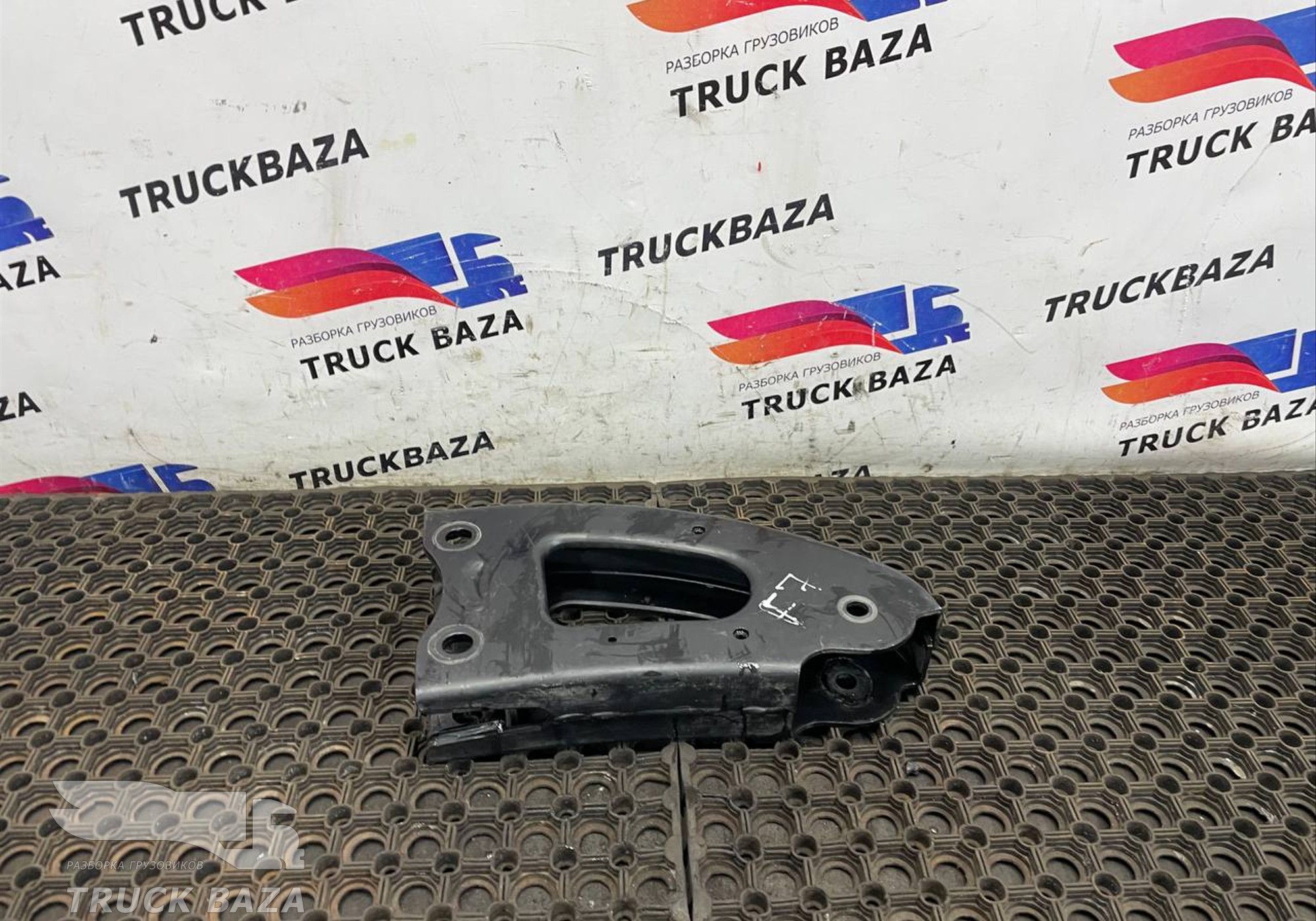 JC465A395AA Кронштейн торсиона кабины для Ford F-MAX (с 2018)