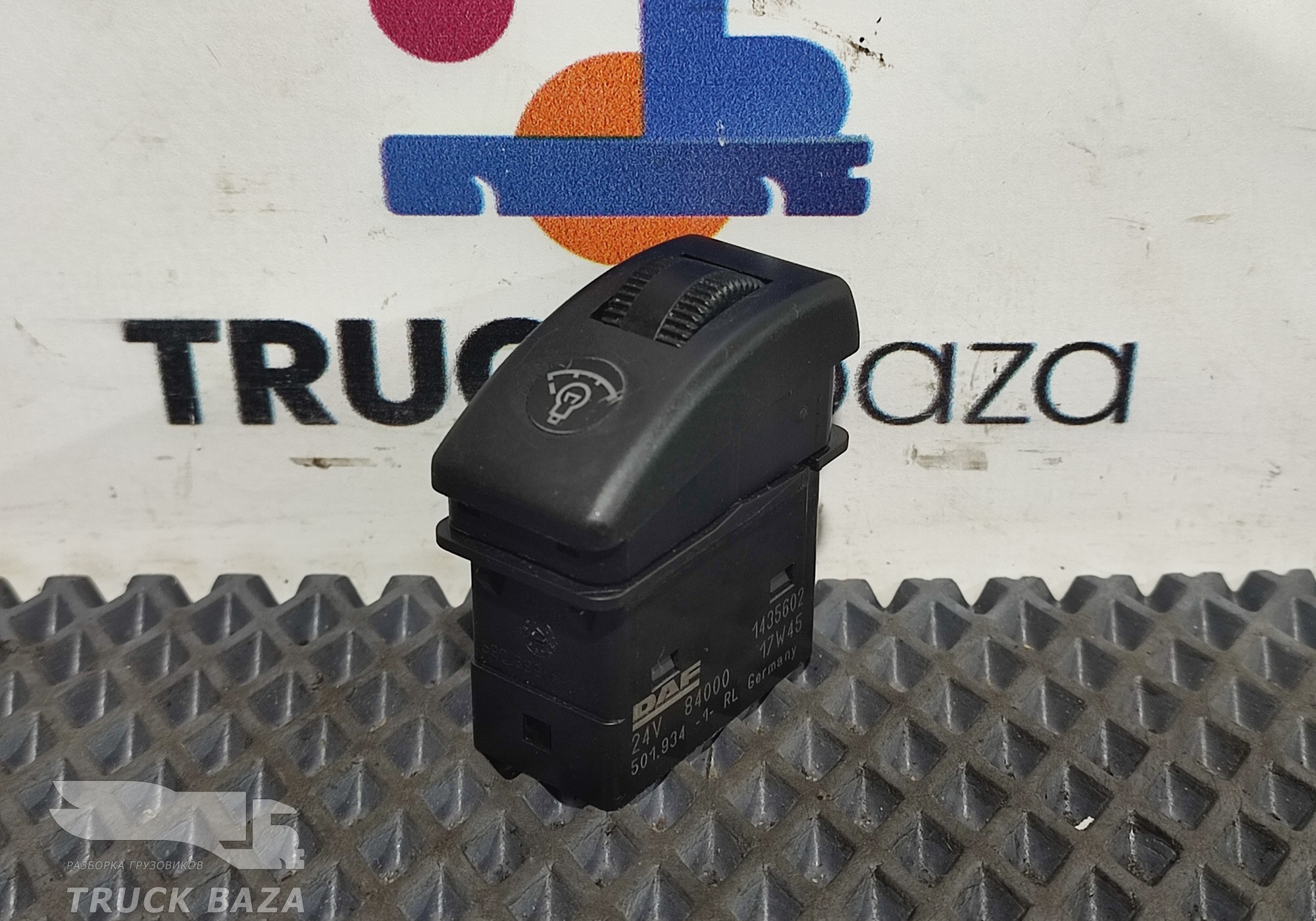 1435602 Кнопка освещения панели приборов