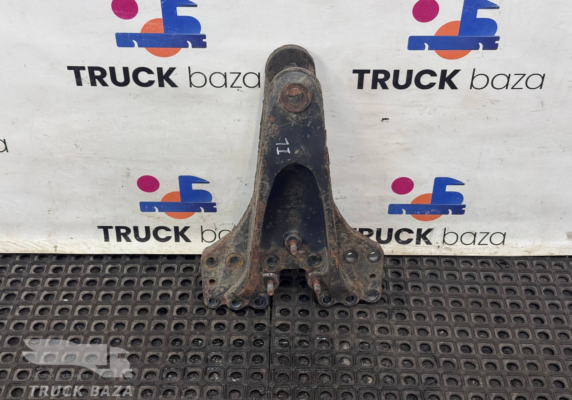 1799578 Кронштейн полурессоры задний для Scania 5-series