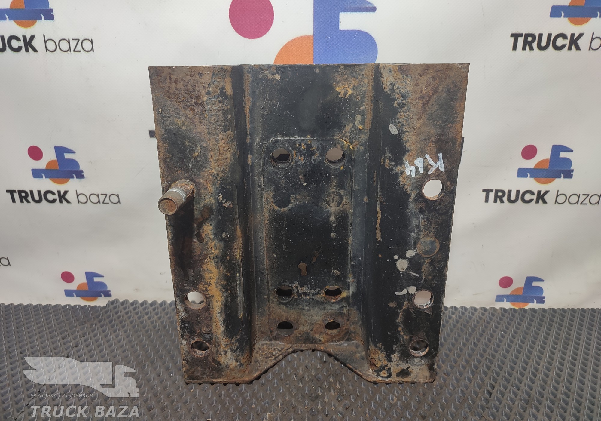 Кронштейн крепления газового балона для КАМАЗ 5490 (с 2013)