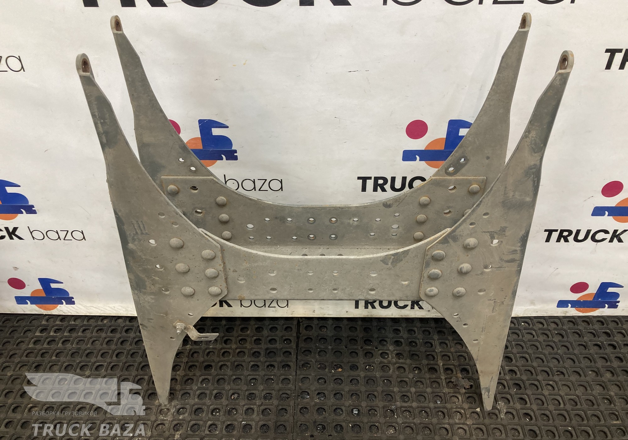 Траверса рамы поперечная для Sinotruk Sitrak C7H