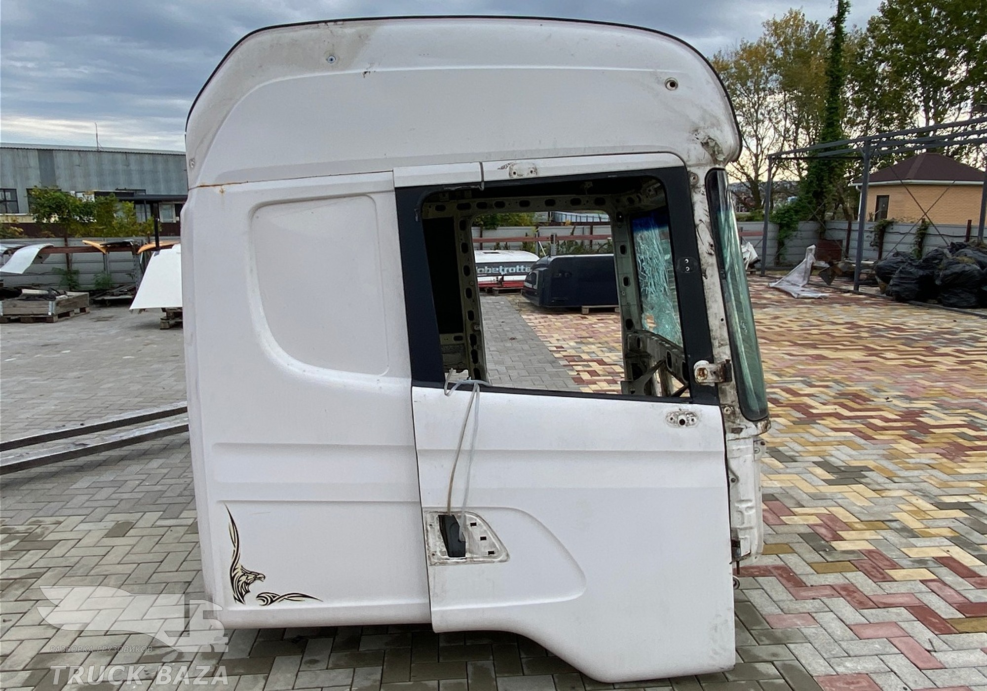 Боковина кабины правая для Scania 5-series R (с 2004 по 2016)