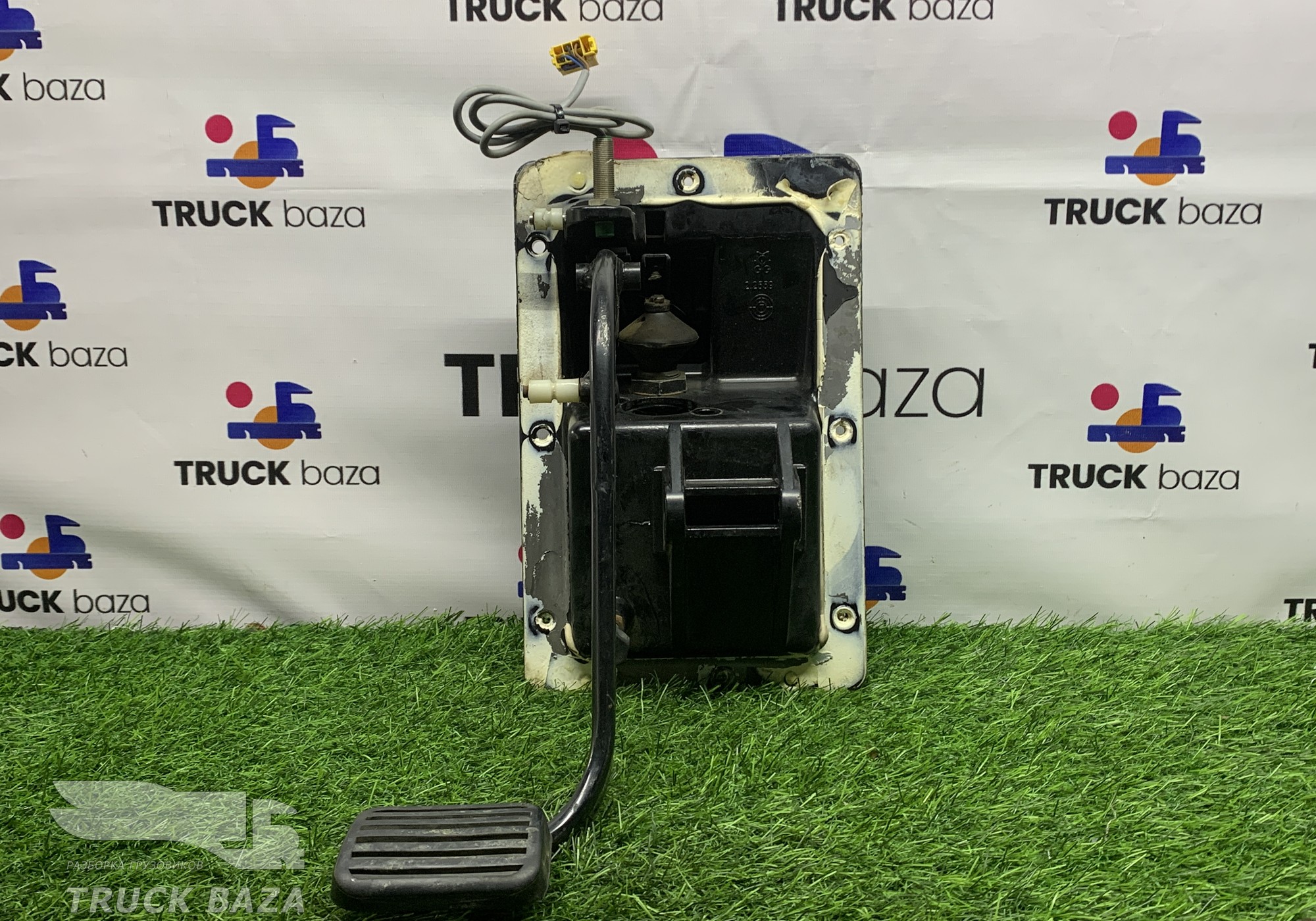 0370141 Блок педалей