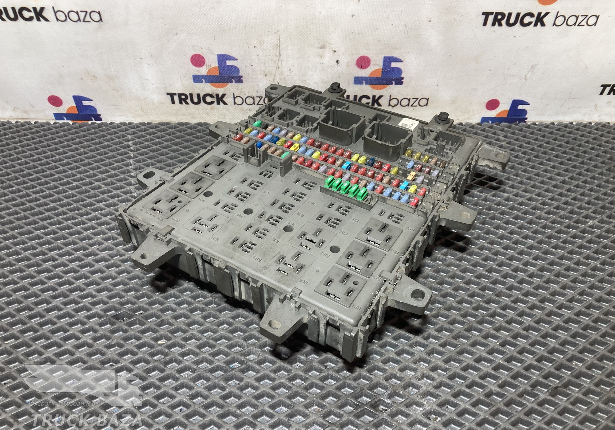 7421079590 Блок предохранителей для Renault Premium II (с 2005 по 2013)