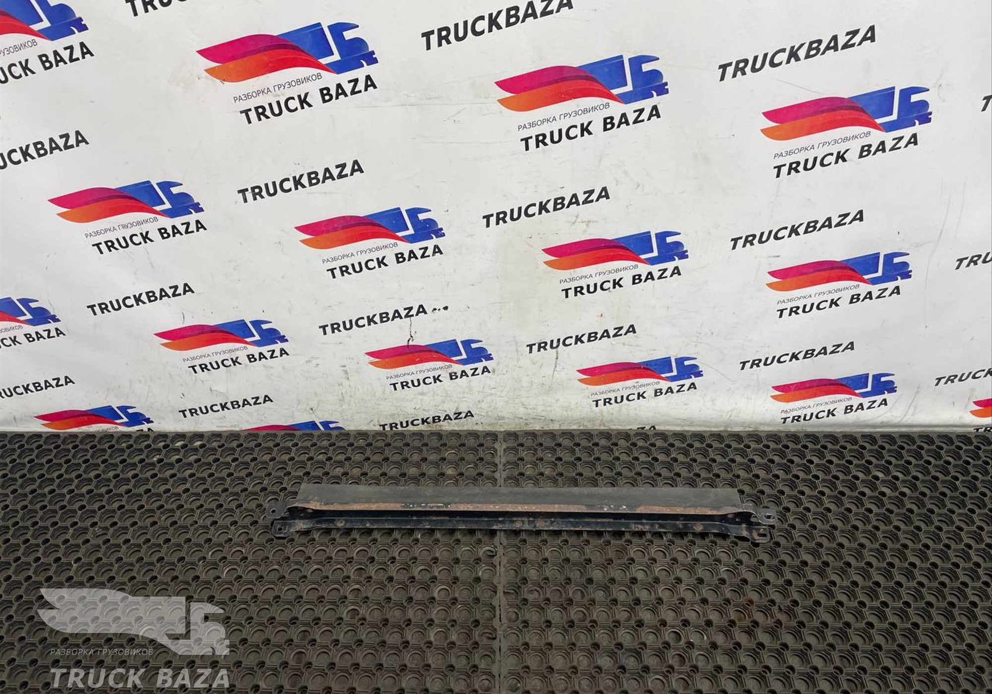 1851542 Рамка радиатора основного для Scania 5-series G (с 2004 по 2016)
