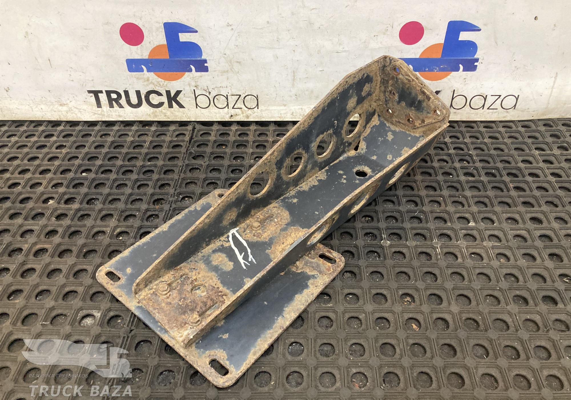 65801109170 Кронштейн воздушного фильтра для КАМАЗ 6580