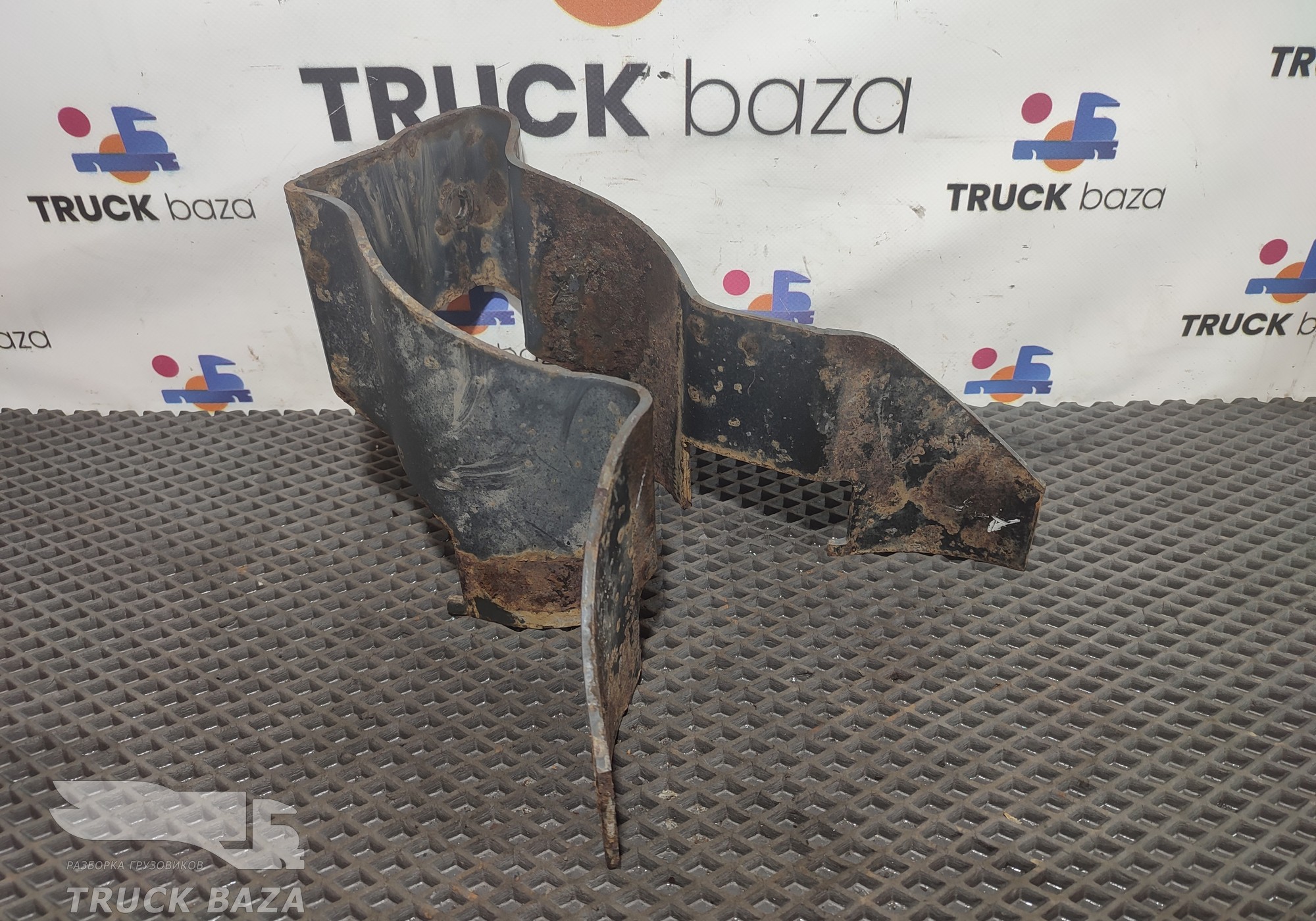 A9304320740 Кронштейн ресивера для Mercedes-Benz Actros MP3 (с 2008)