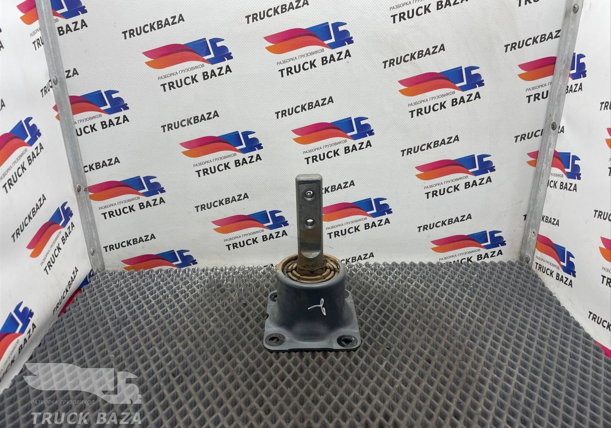 1850032 Кронштейн ящика АКБ для Daf XF106 (с 2012)