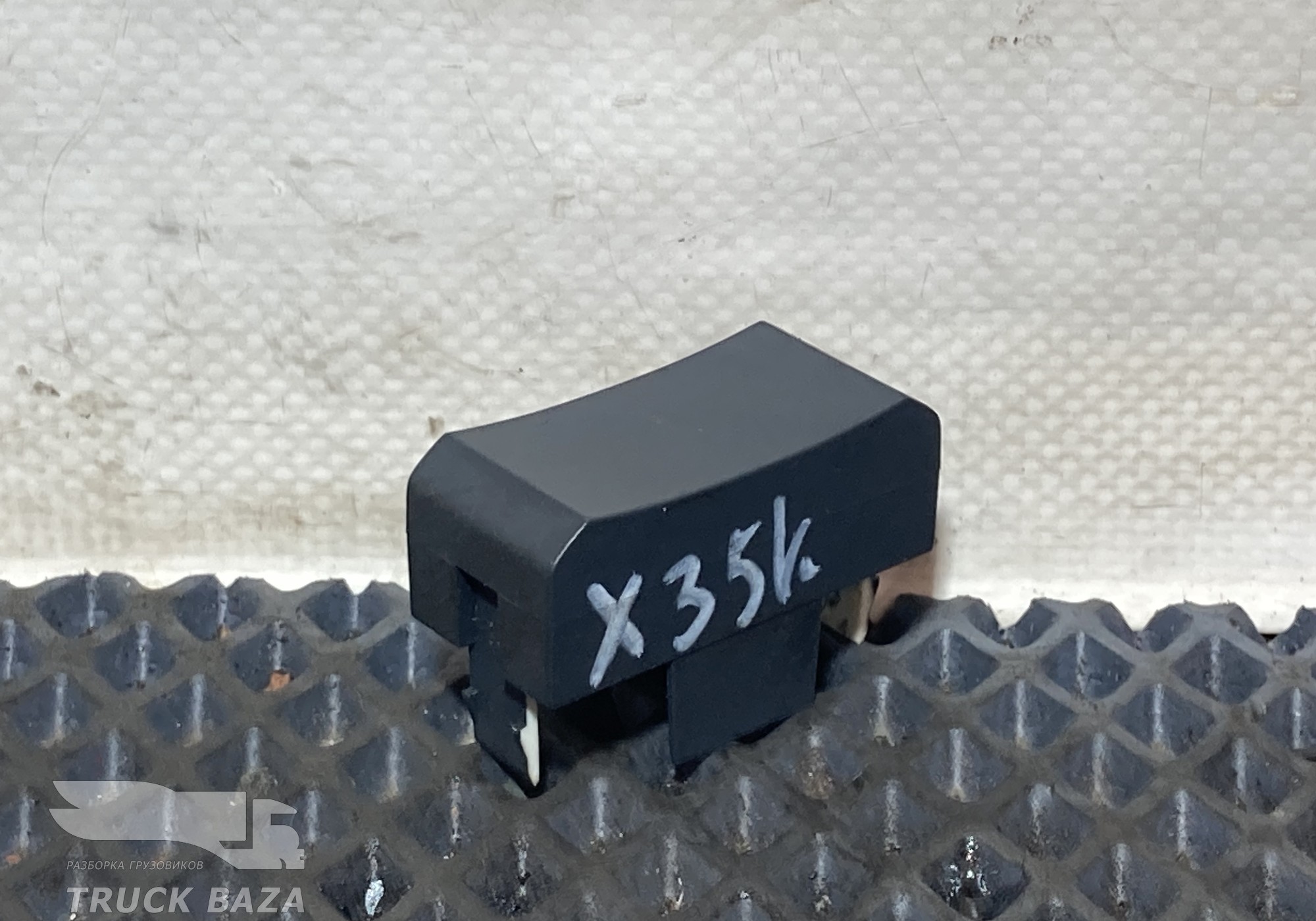 заглушка кнопки для Daf XF106 (с 2012)