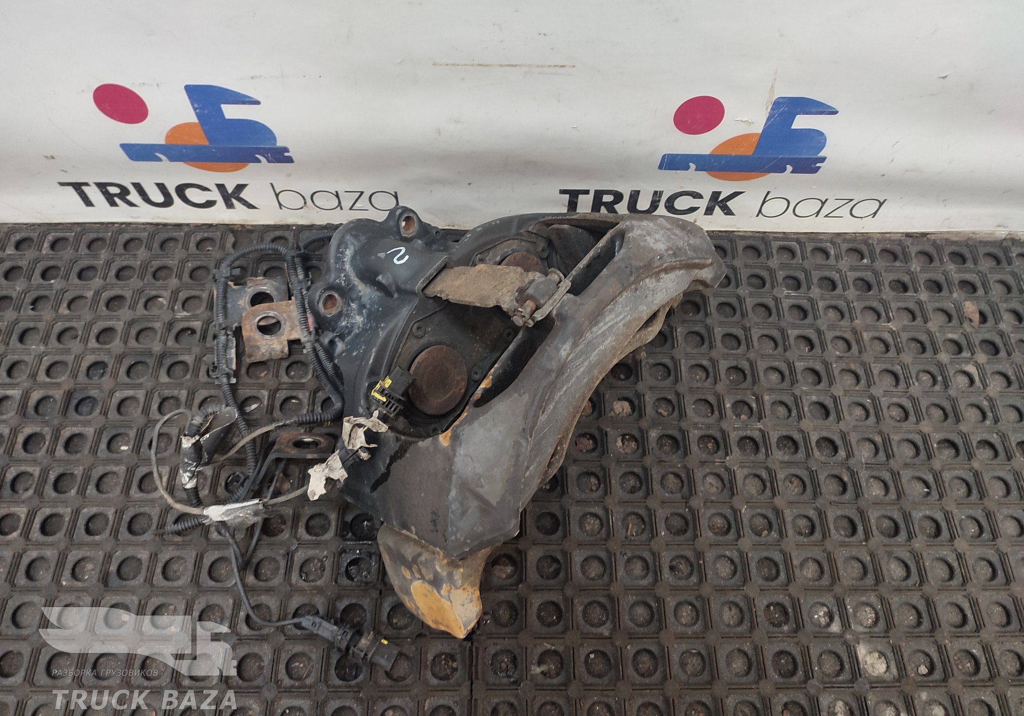 0004202702 Суппорт задний левый для Mercedes-Benz Axor II (с 2004 по 2010)