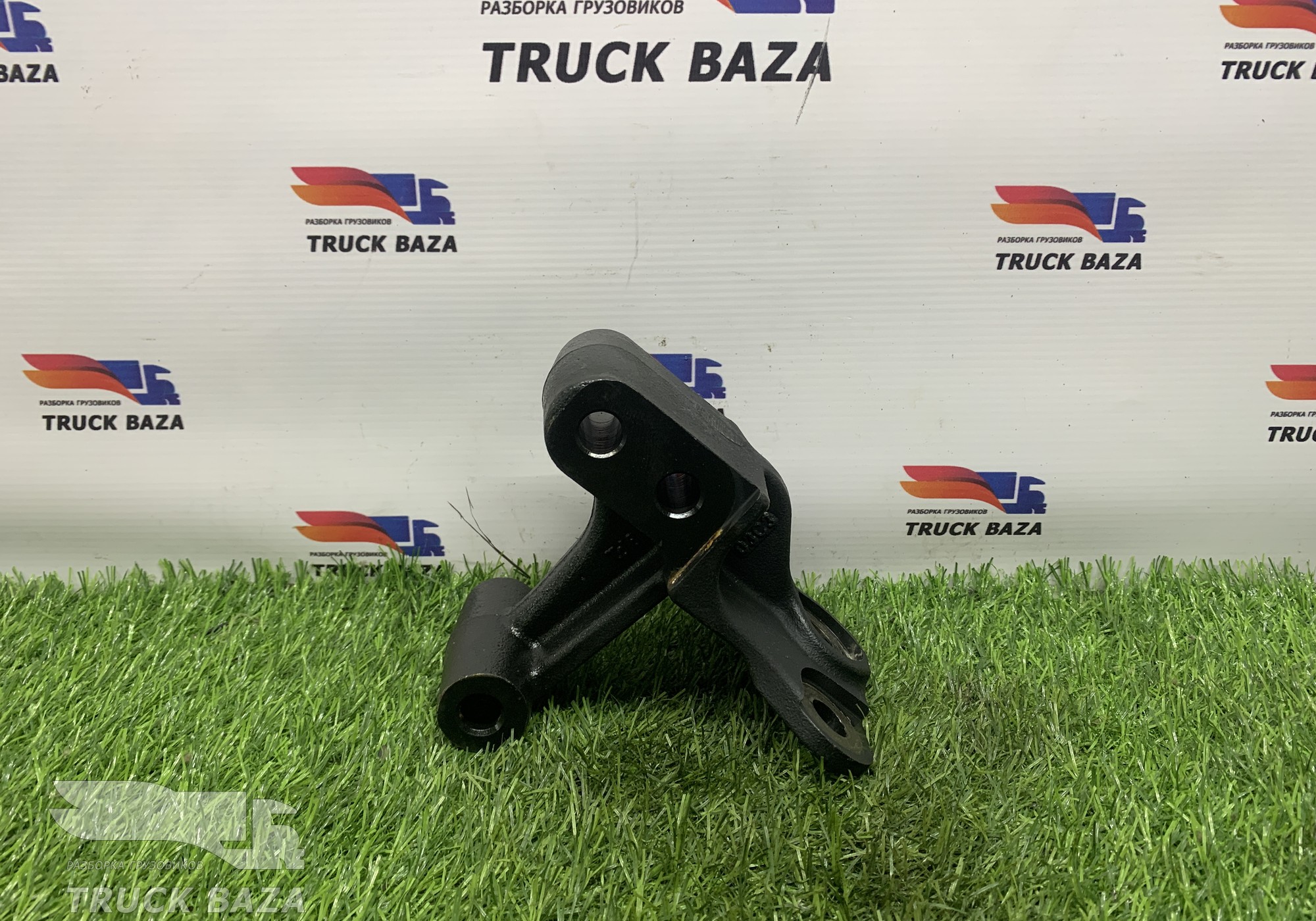 6520340801735 Кронштейн подвески кабины для КАМАЗ 54901