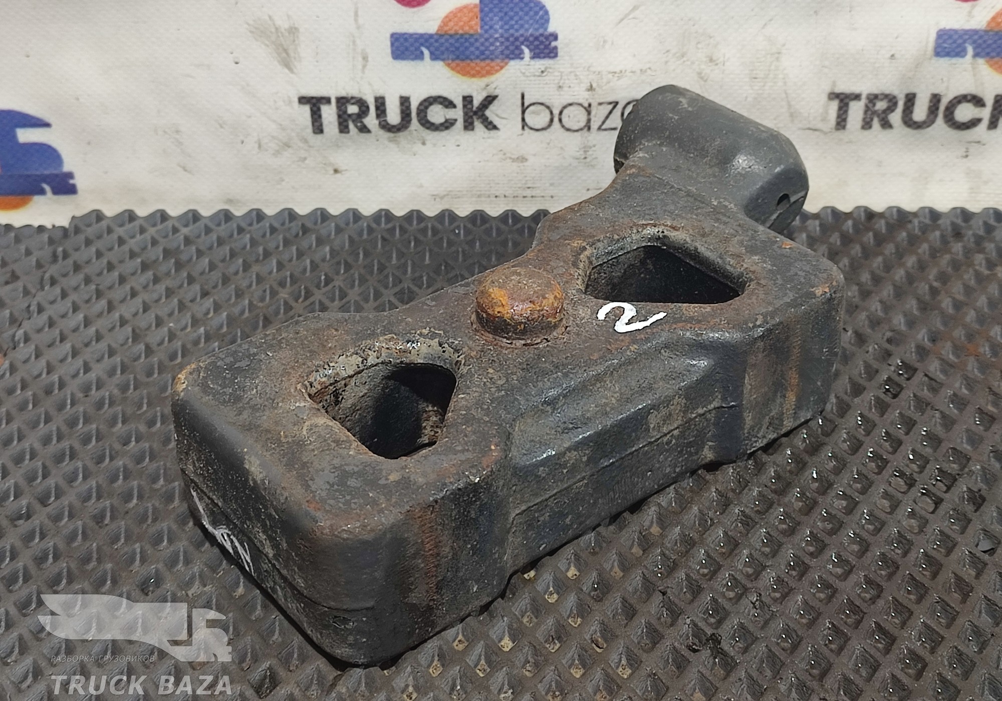 9603221628 Кронштейн переднего амортизатора правый для Mercedes-Benz Actros New Actros MP4 (с 2011)