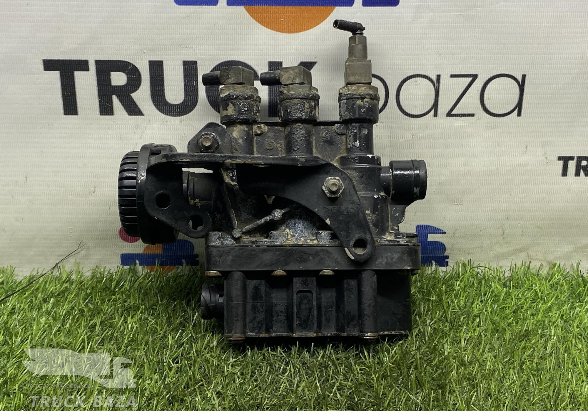 81259026238 Кран уровня пола главный