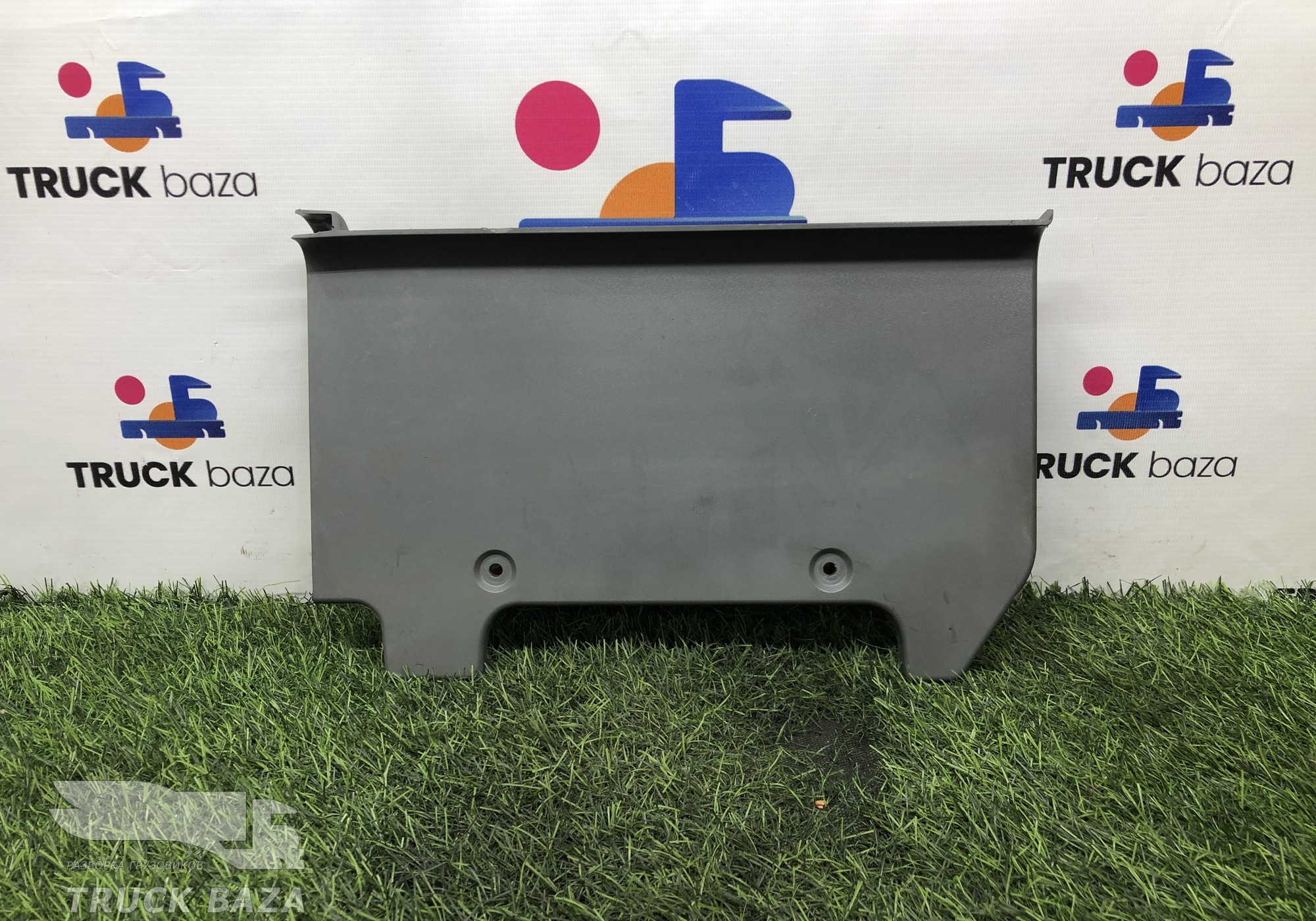 A9438850122 Накладка переднего бампера правая для Mercedes-Benz Actros MP3 (с 2008)