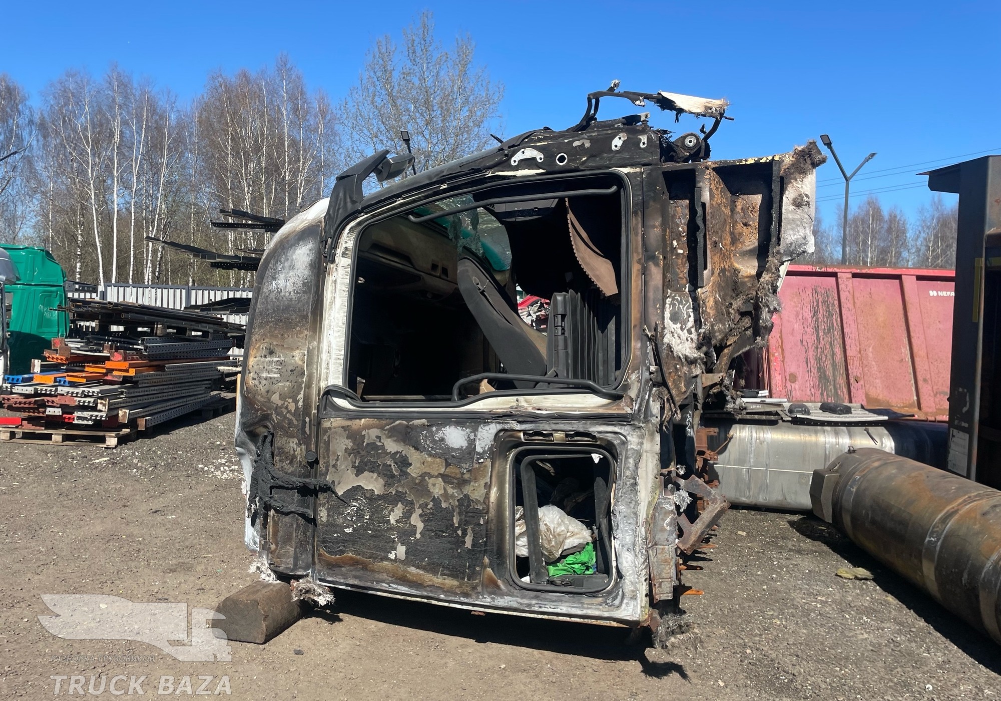 КАМАЗ 54901 в разборе