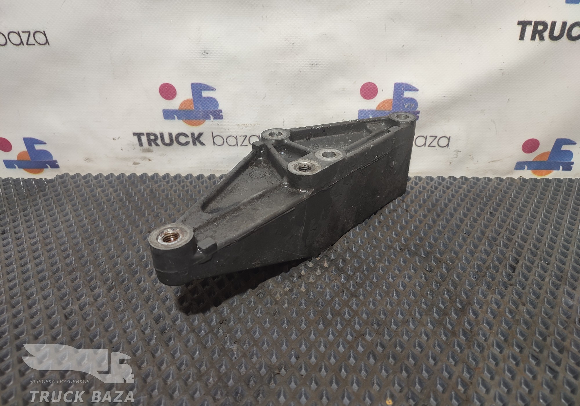 1653294 Кронштейн патрубка интеркулера для Daf XF105 (с 2005)