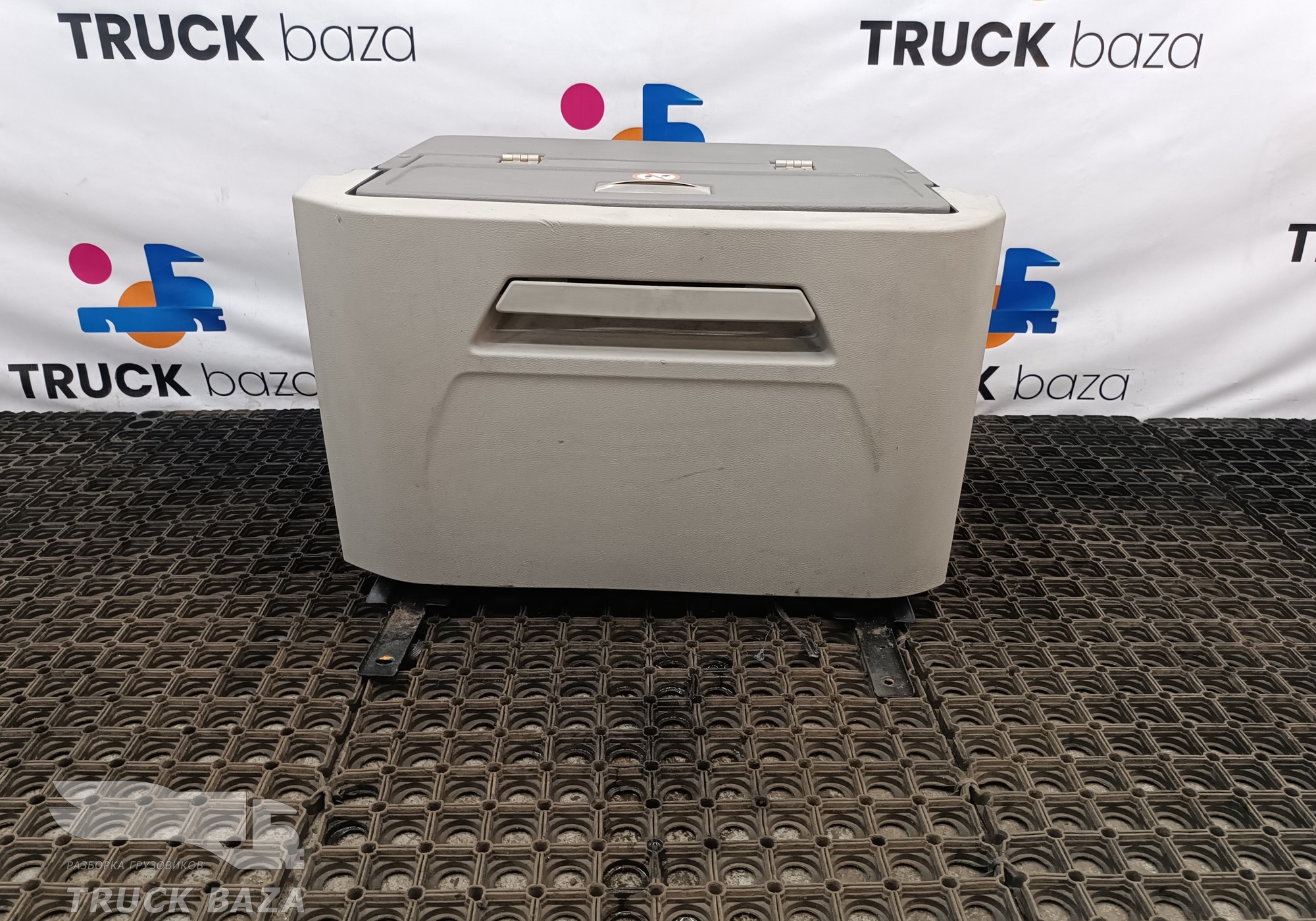T354757 Холодильник для Ford F-MAX (с 2018)