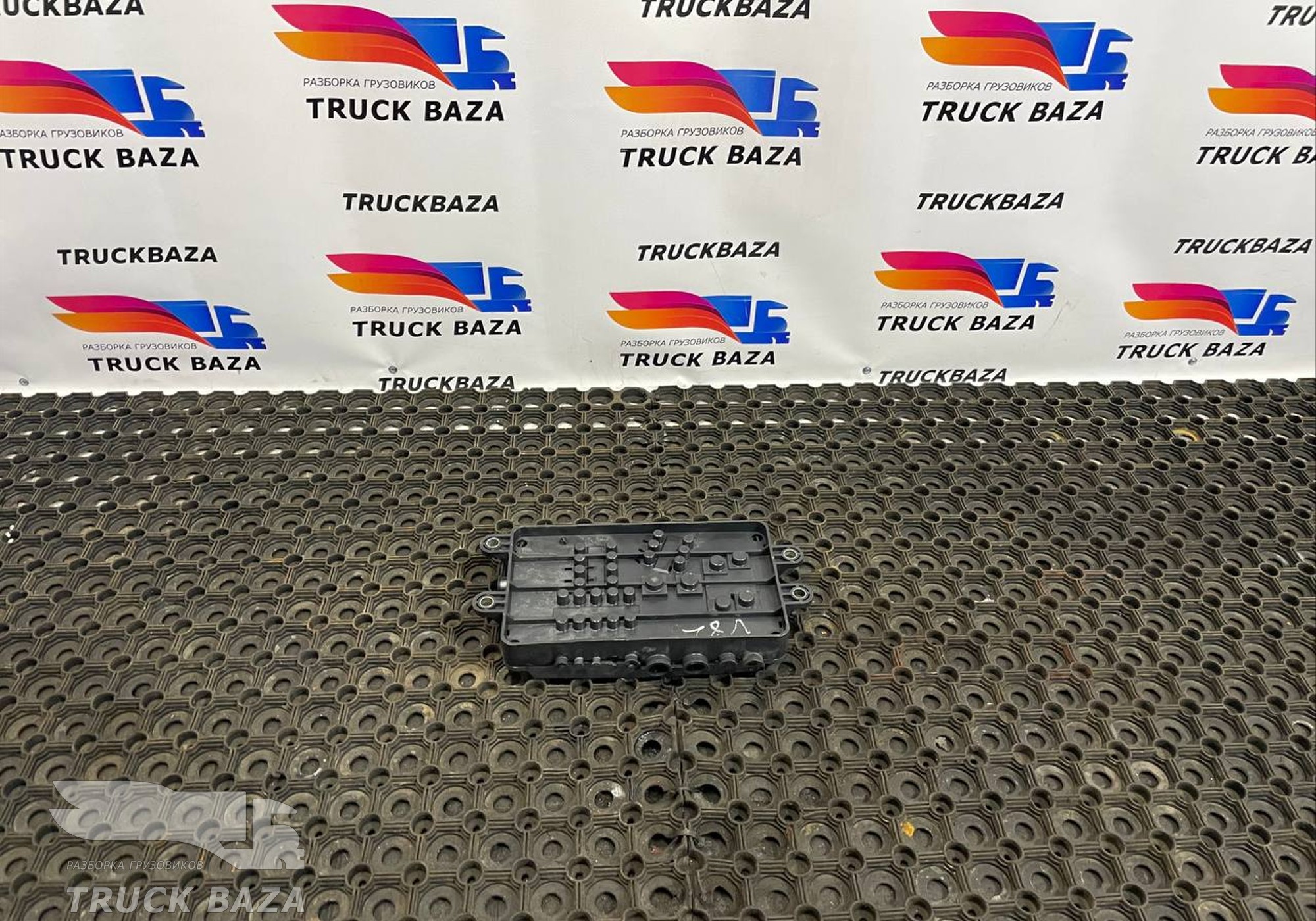 21717591 Блок предохранителей для Volvo FH FH4 (с 2012 по 2021)