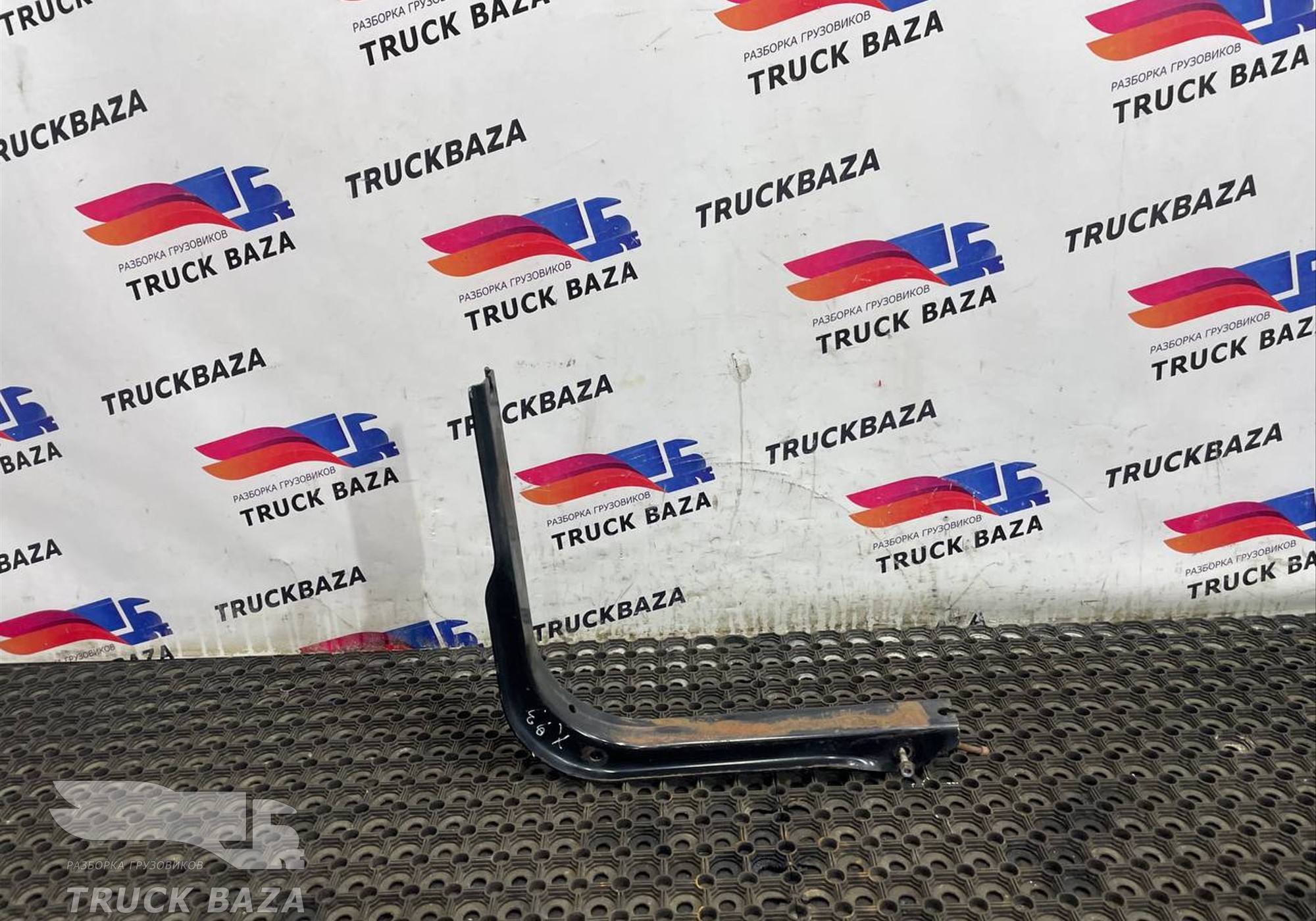 1851196 Кронштейн бака AdBlue для Daf XF106 (с 2012)