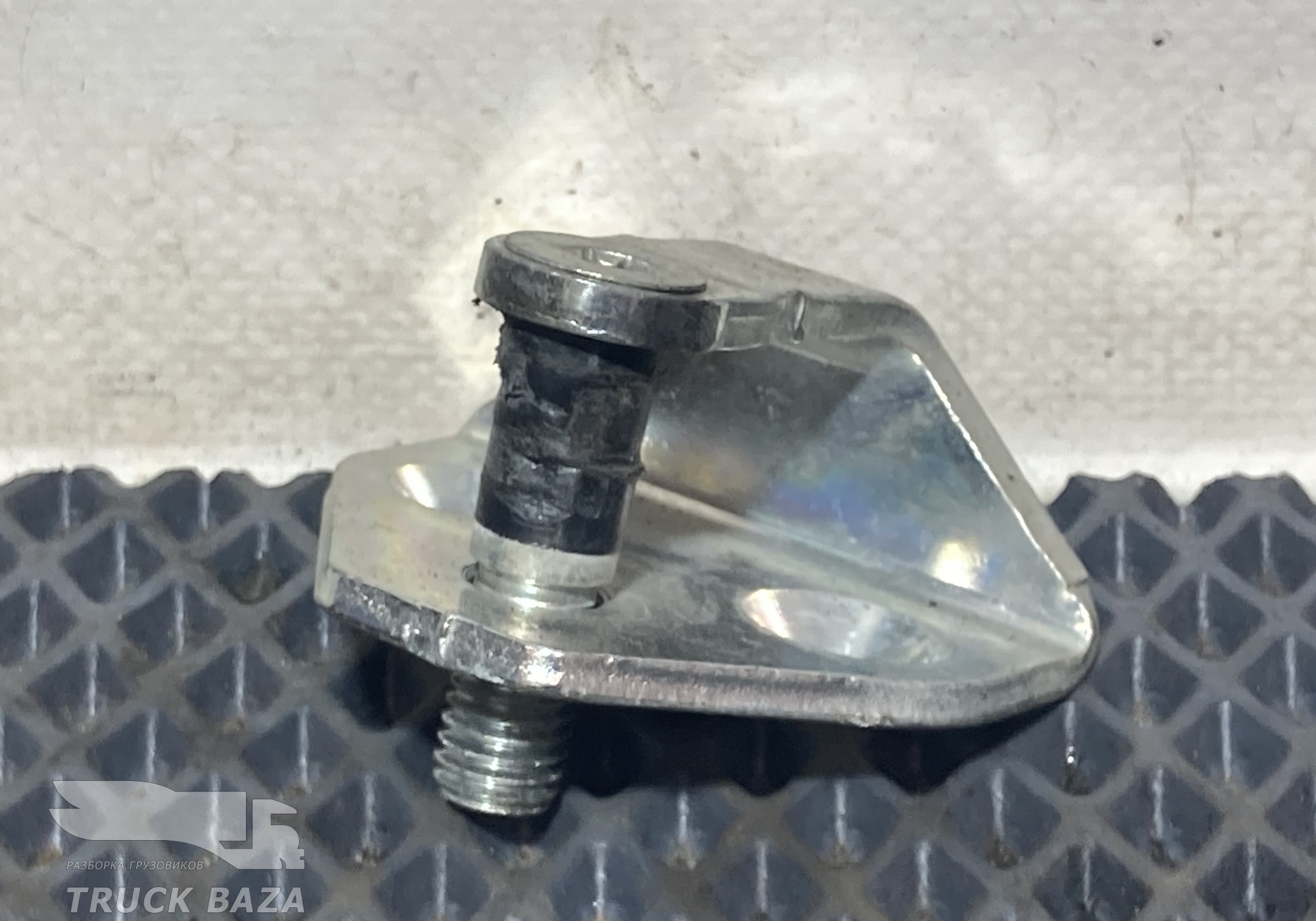 0300276 Ответная часть замка двери для Daf XF105