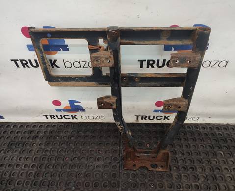 5490840315040 Кронштейн крыла передний правый для КАМАЗ 5490 (с 2013)