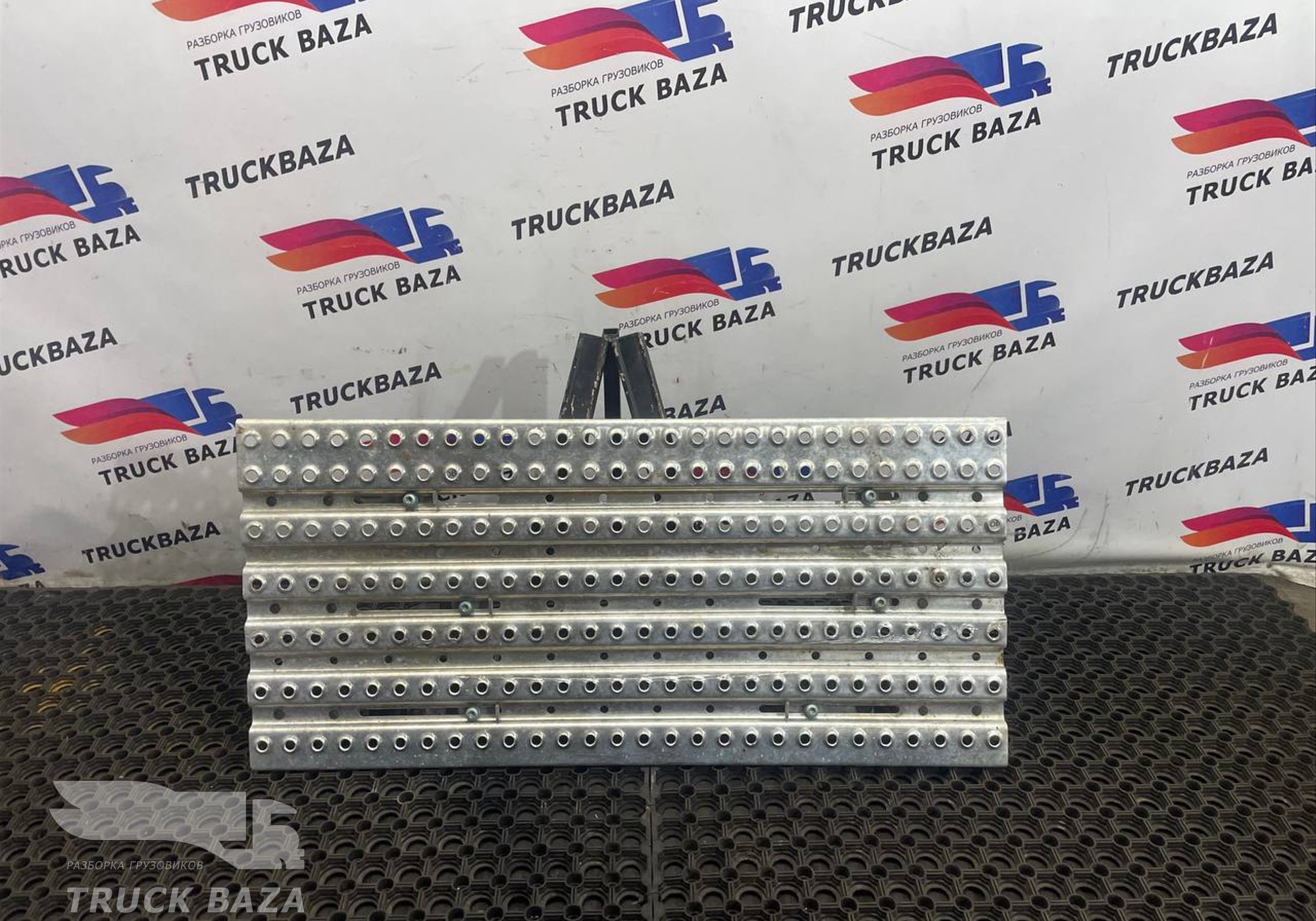 81429020297 Трап на раму для Man TGX TG3 (с 2020)