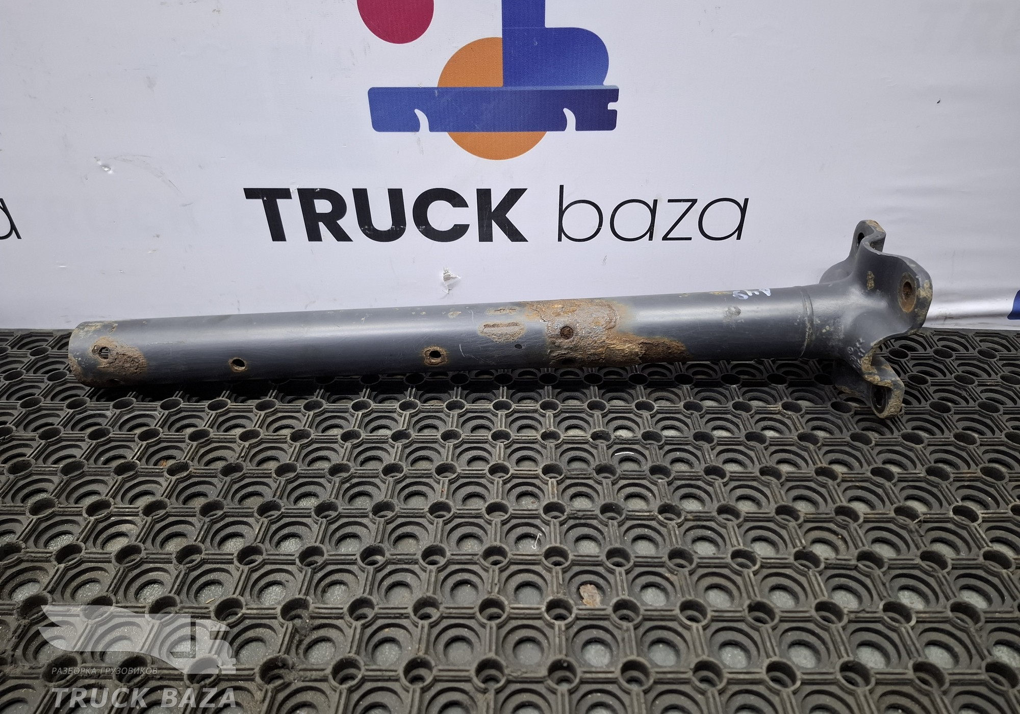 A9305204433 Кронштейн крыла заднего для Mercedes-Benz