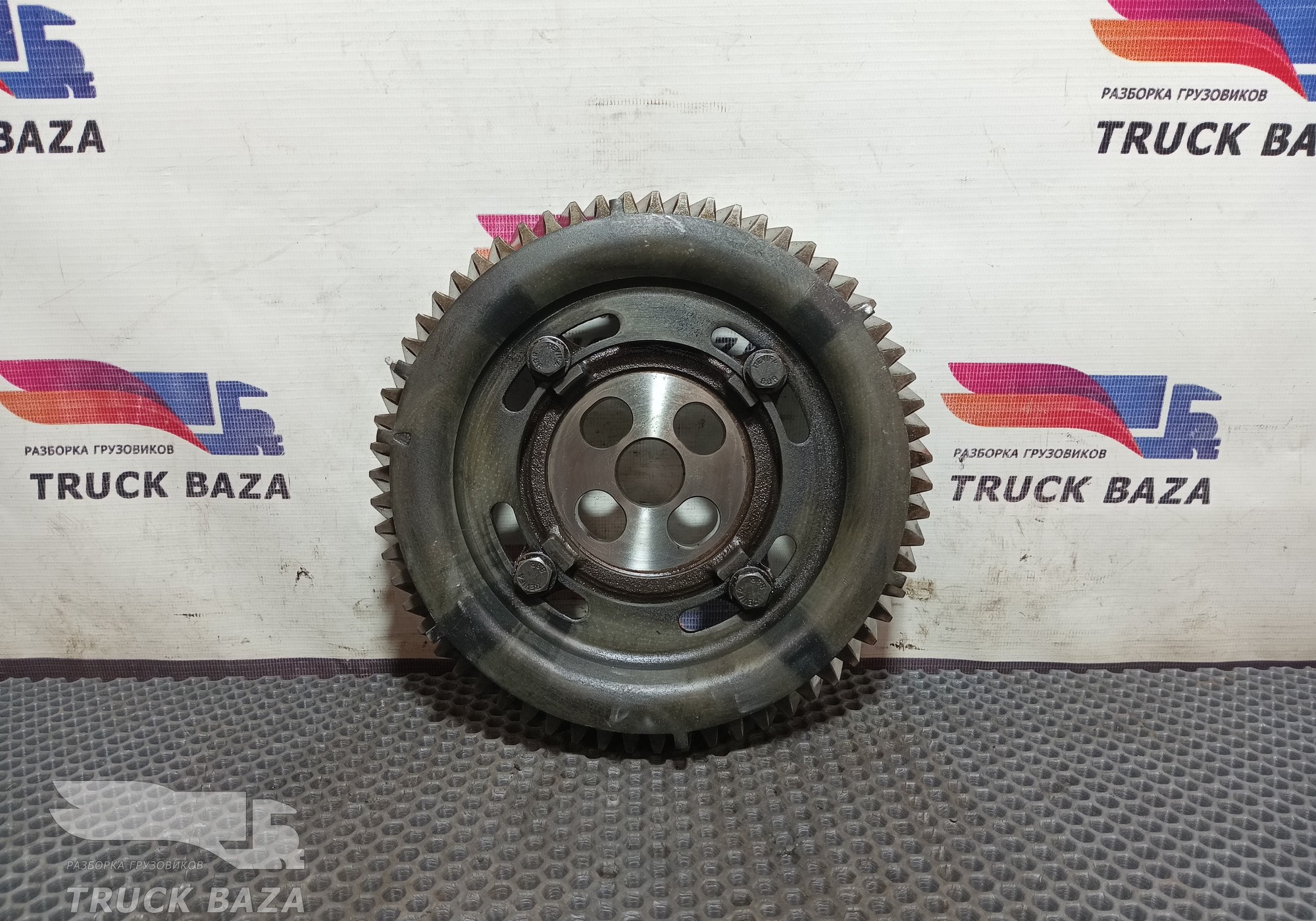 504367235 Шестерня распредвала для Iveco Eurotrakker