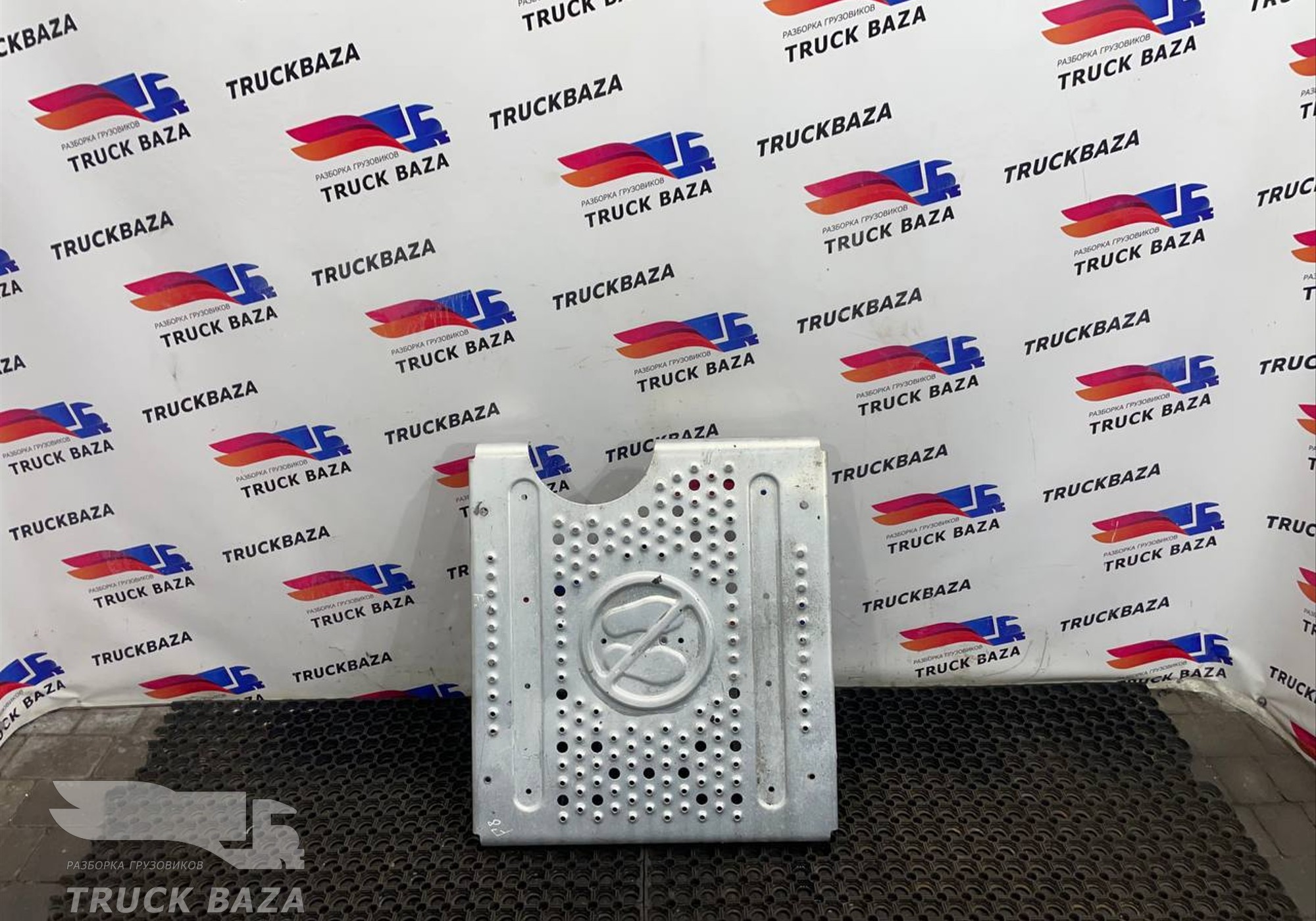 T224058 Трап над глушителем для Ford F-MAX (с 2018)