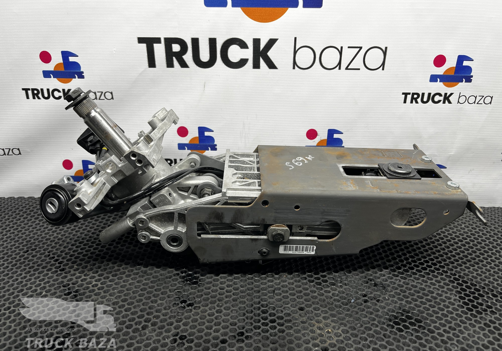 2675008 Колонка рулевая для Scania