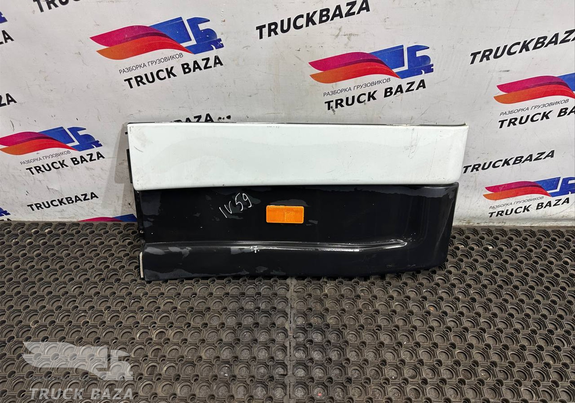 504022499 Накладка на крыло левая для Iveco Stralis I (с 2002)